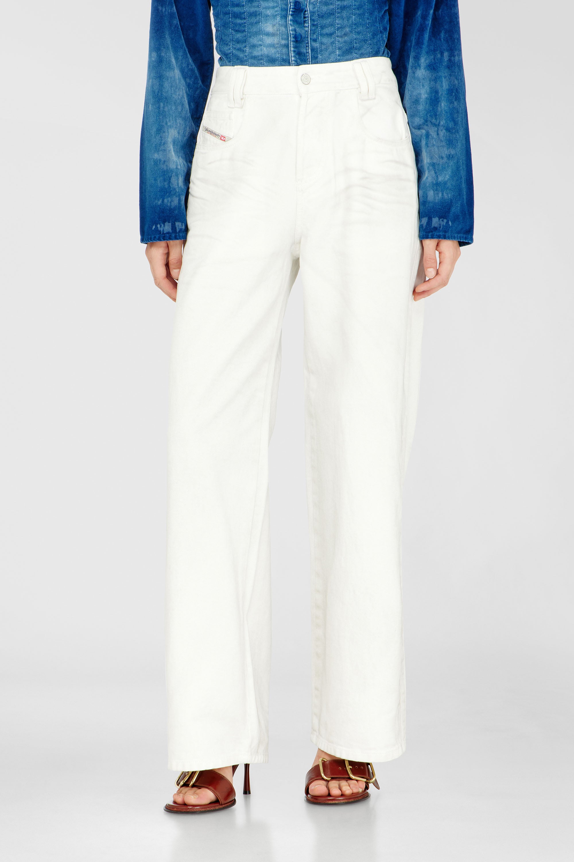Diesel - Unisex Relaxed Jeans 1982 D-Hakou 007GG, Wei&szlig; - 2