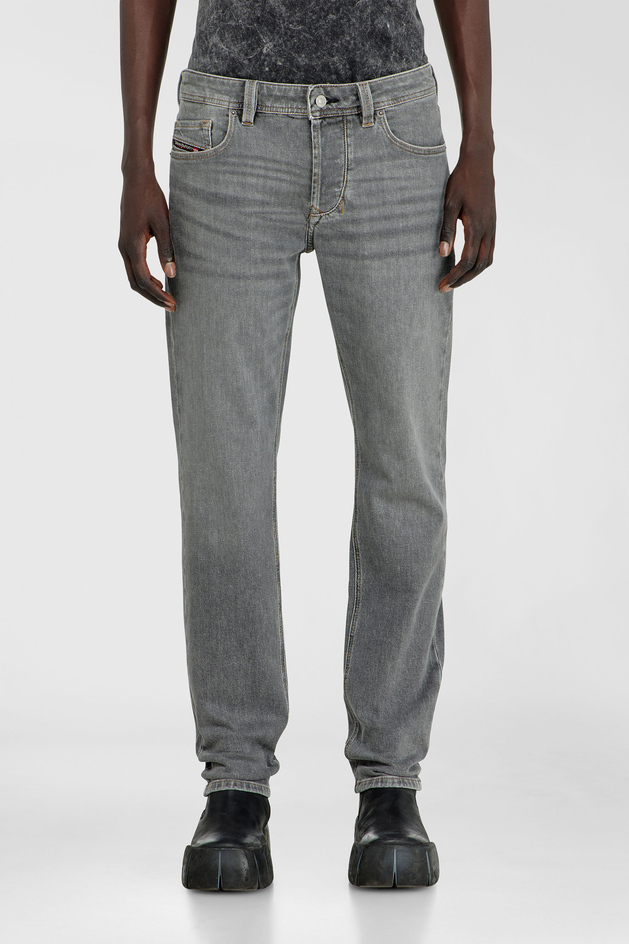Diesel - Herren Regular Jeans 1986 Larkee-Beex 0KBBI, Grau - 1