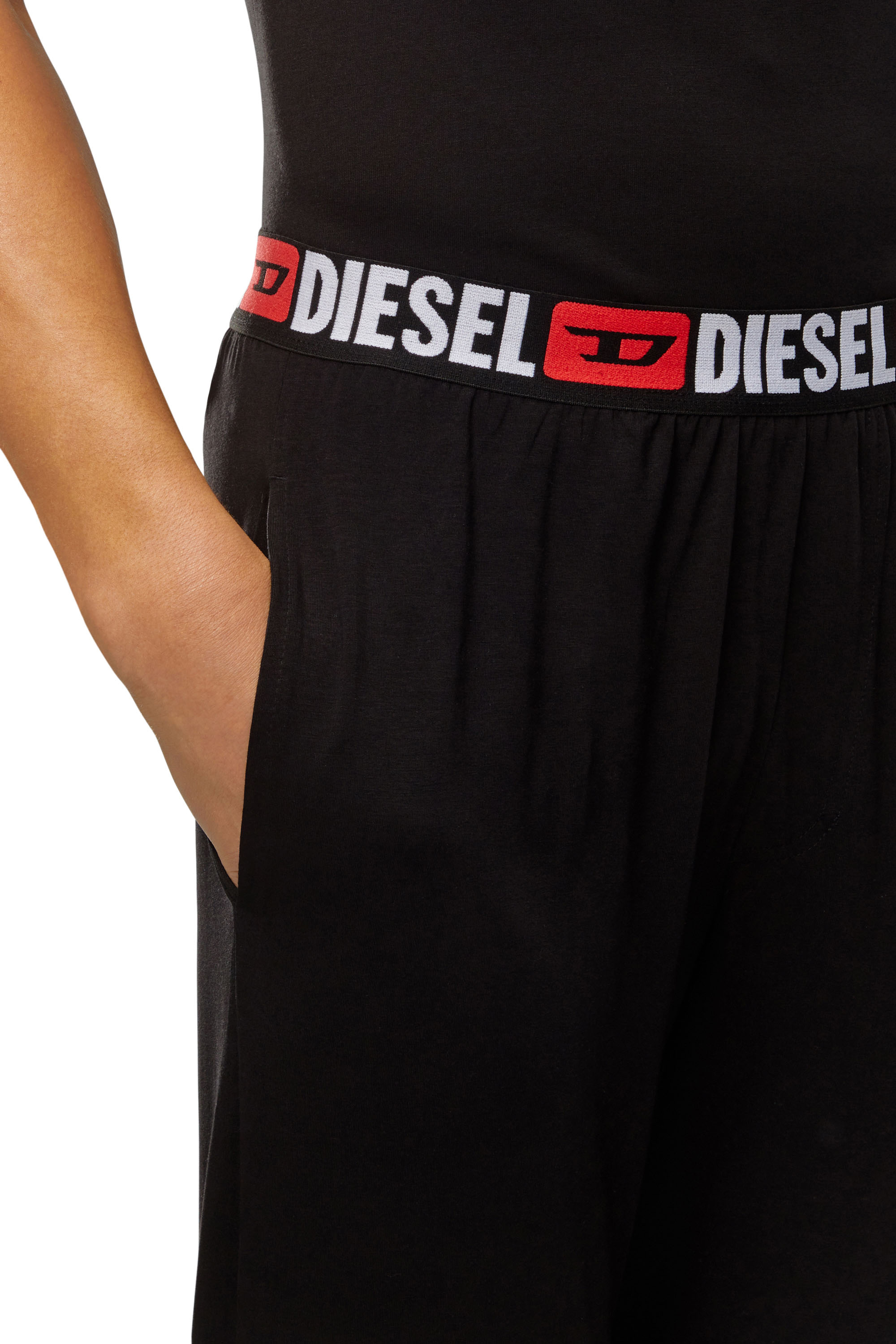 Diesel - UMLB-JULIO, Herren Trackhose mit Logo-Bund in Schwarz - Image 4