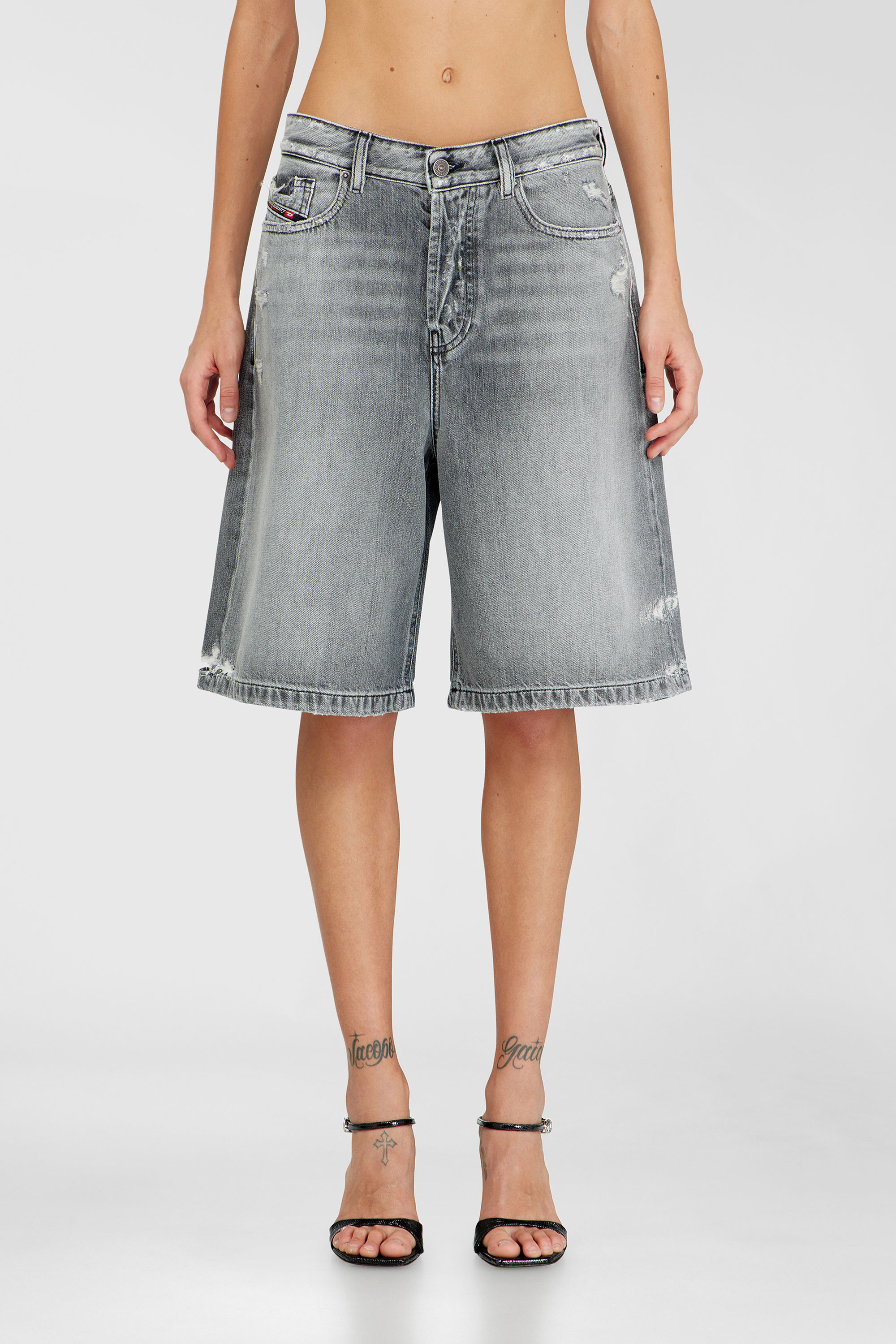 Diesel - DE-SIRE-SHORT, Damen Jeansshorts mit ausgefransten S&auml;umen in Grau - 1