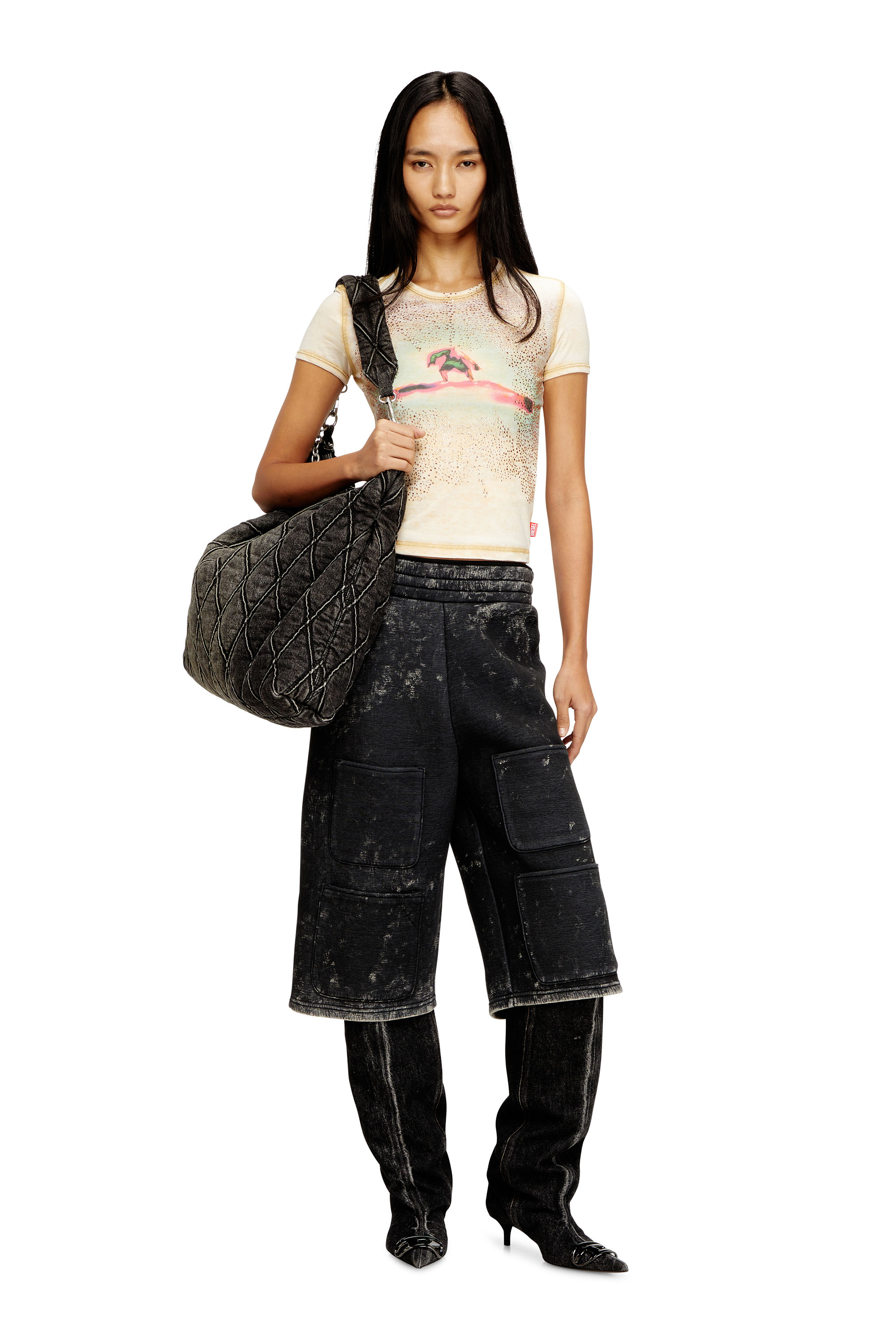 Diesel - T-UNCUTIES-LONG-S10, Damen Schmales T-Shirt mit Strasssteinen in Beige - 2