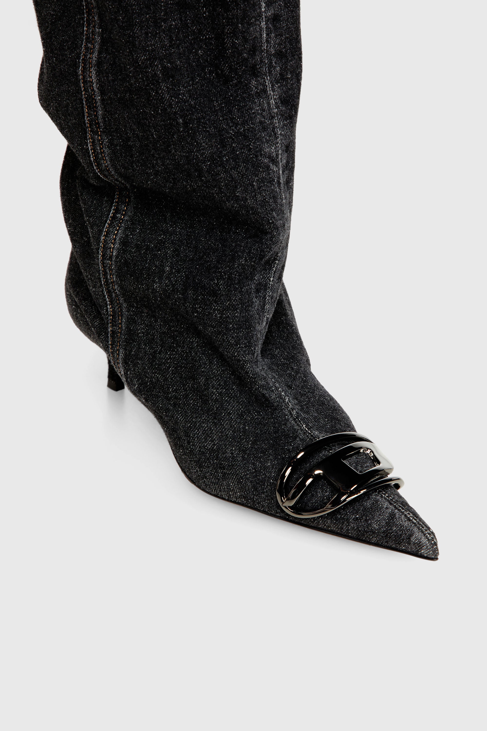 Diesel - D-VENUS KB SLOUCHY, Woman's D-Venus-Slouchy knee-high boot in denim in Black - 4