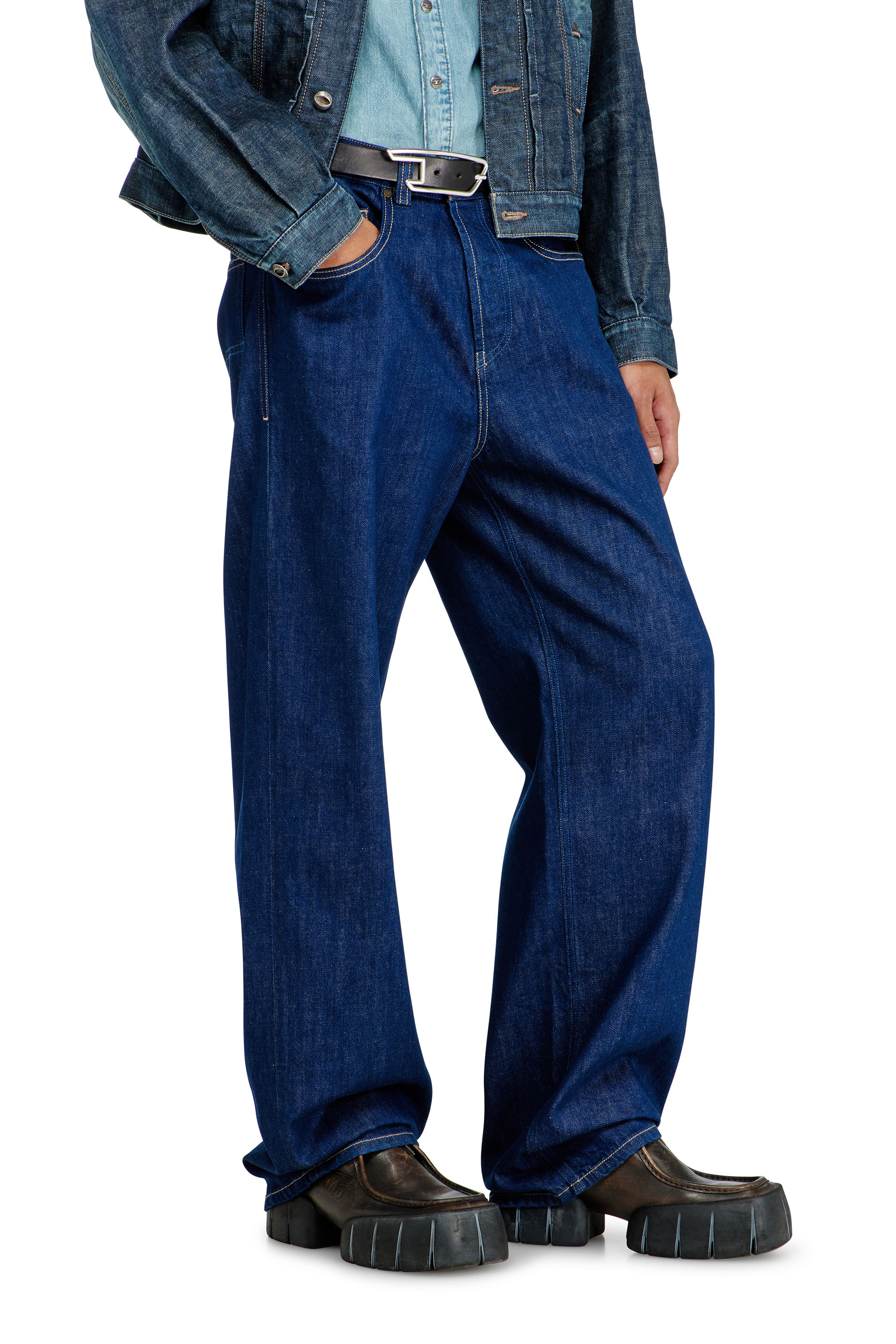 Diesel - Herren Relaxed Jeans 2001 D-Macro 09Q09, Dunkelblau - 7