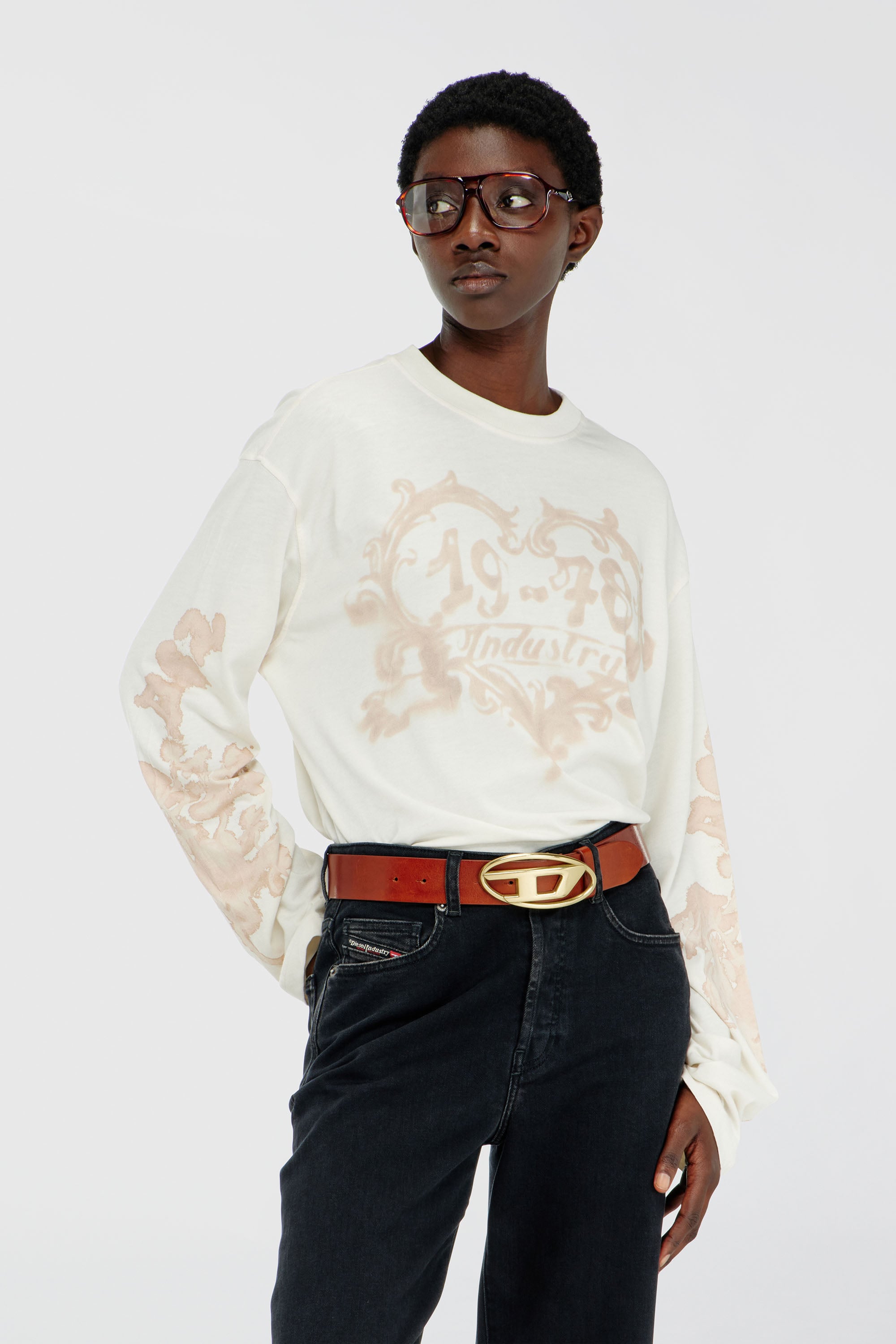 Diesel - T-HILARY-LS-AA1, Damen Langarmshirt aus Baumwolle mit Grafikprint in Weiss/Rosa - 1