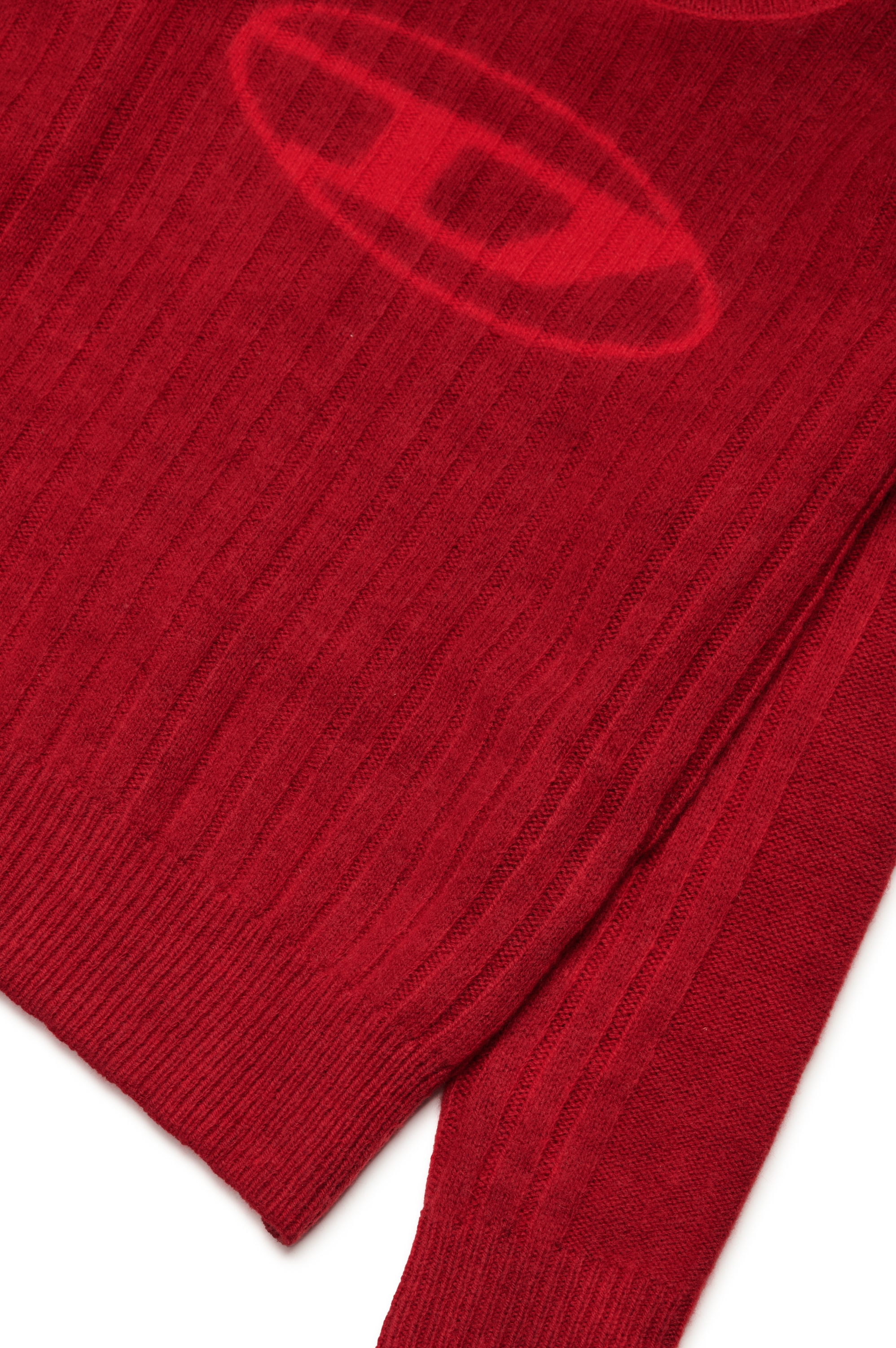 Diesel - KANDELEROD, Herren Behandelter Pullover mit Oval D-Logo in Rot - Image 3