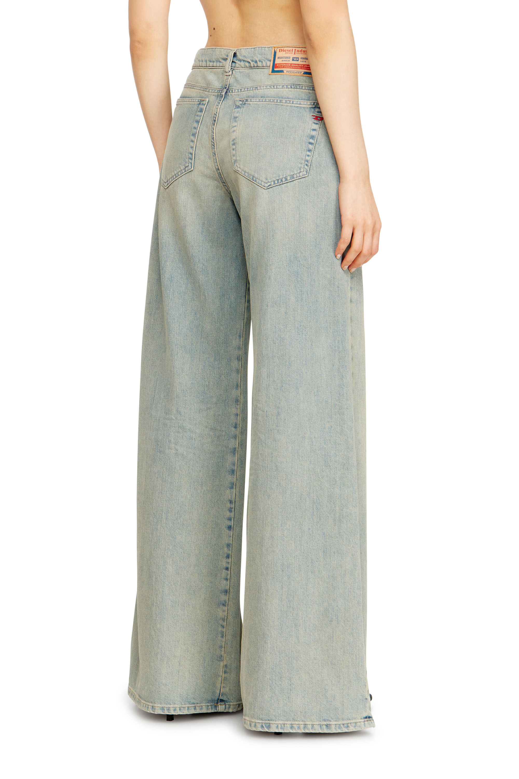 Diesel - Damen Flare Jeans 1978 D-Akemi 09N33, Hellblau - 4