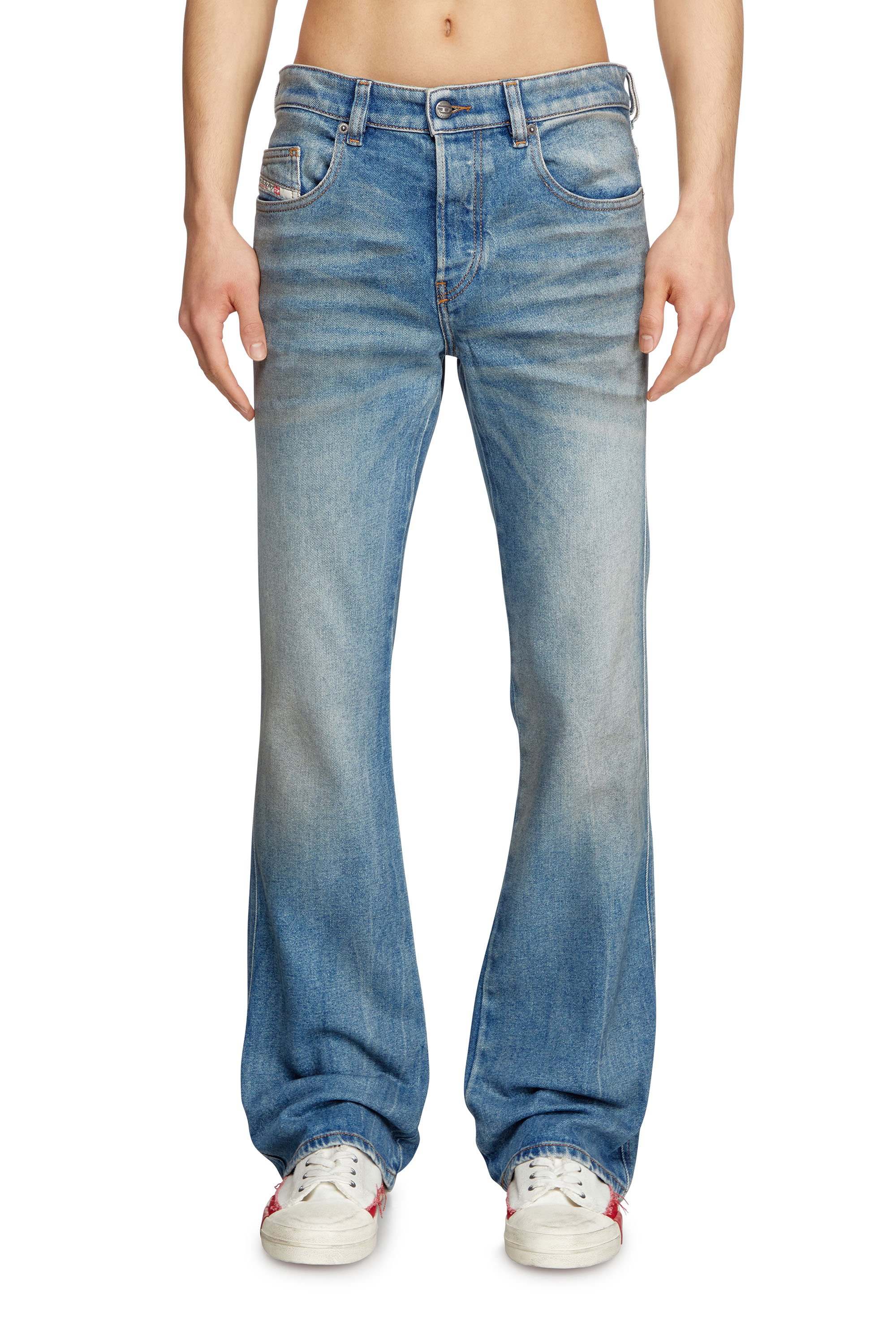 Diesel - Herren Bootcut Jeans 1998 D-Buck 09L30, Mittelblau - 1