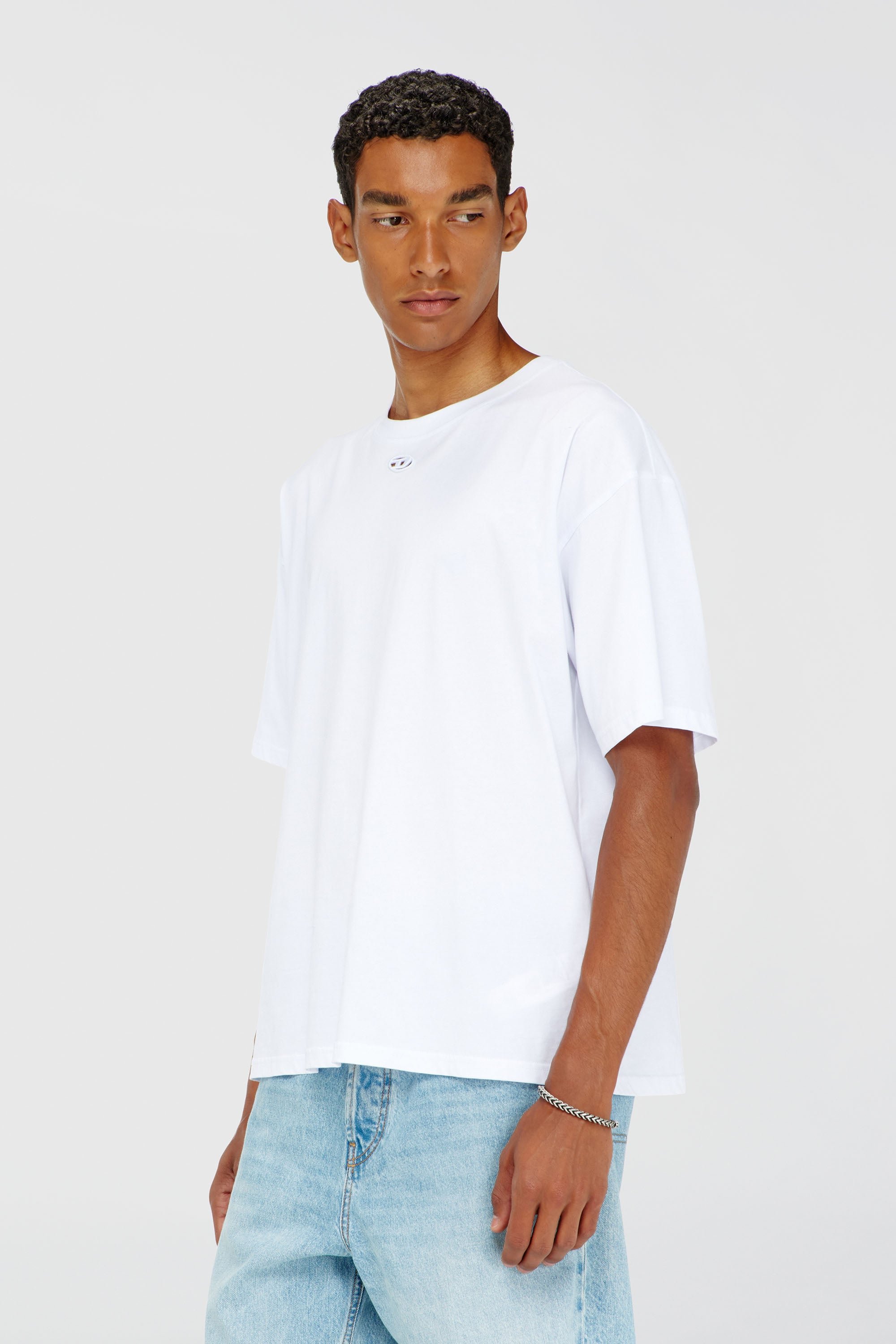 Diesel - T-BOXT-DCO, Herren Locker geschnittenes Baumwoll-T-Shirt mit Oval D Stickerei in Wei&szlig; - 3