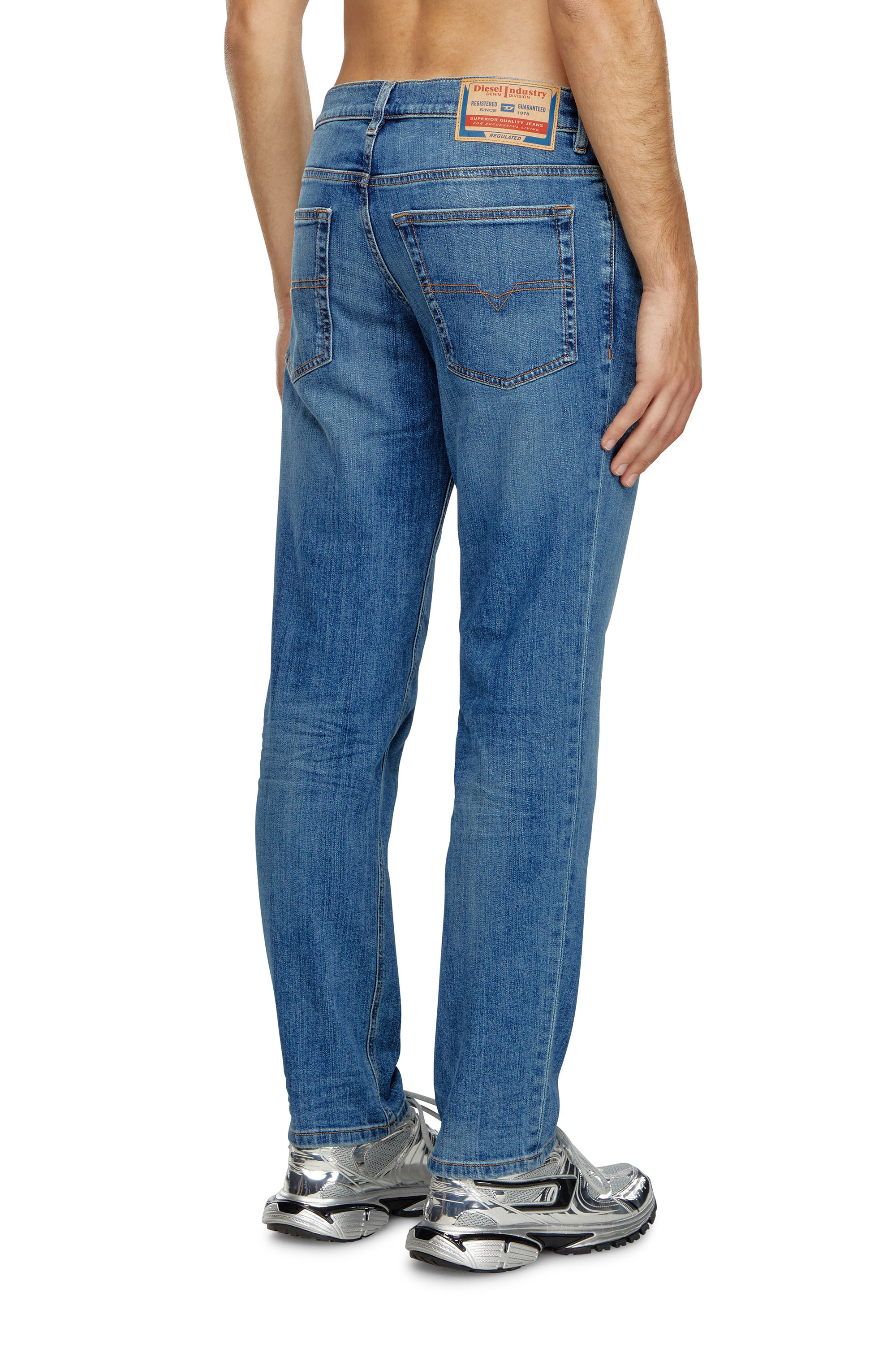 Diesel - Herren Regular Jeans 2023 D-Finitive 0KIAL, Hellblau - 4