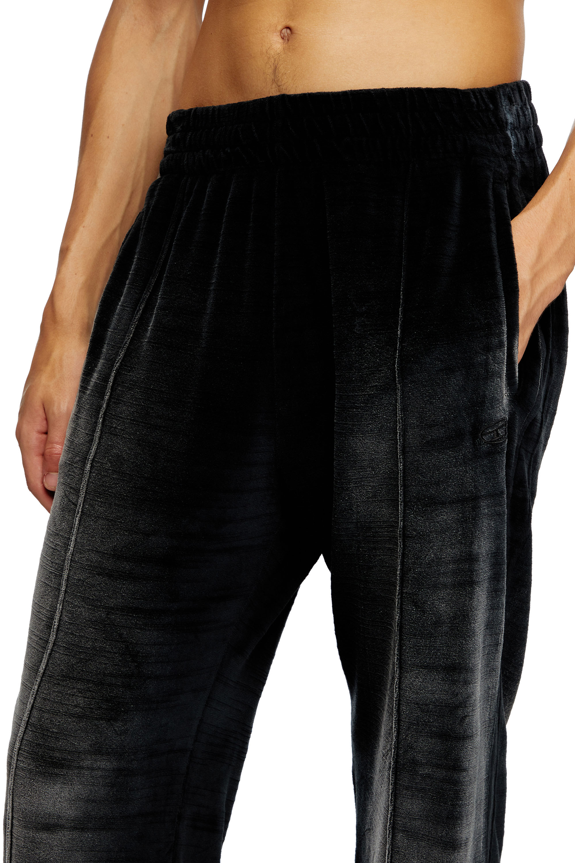 Diesel - P-OZAMP-BAND, Herren Trackhose aus verblasster Chenille in Schwarz - 4