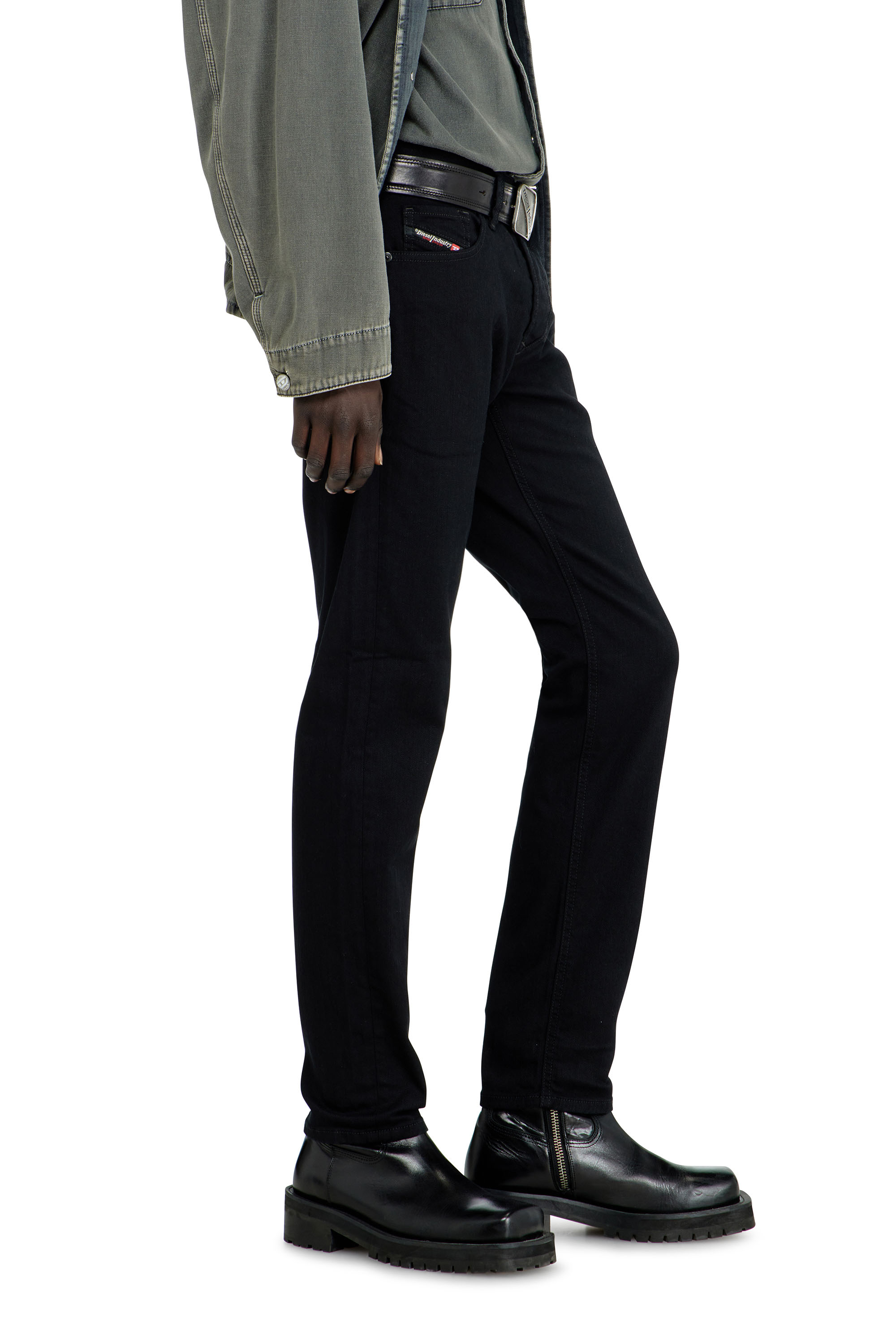 Diesel - Herren Regular Jeans 1986 Larkee-Beex 0688H, Schwarz/Dunkelgrau - 7