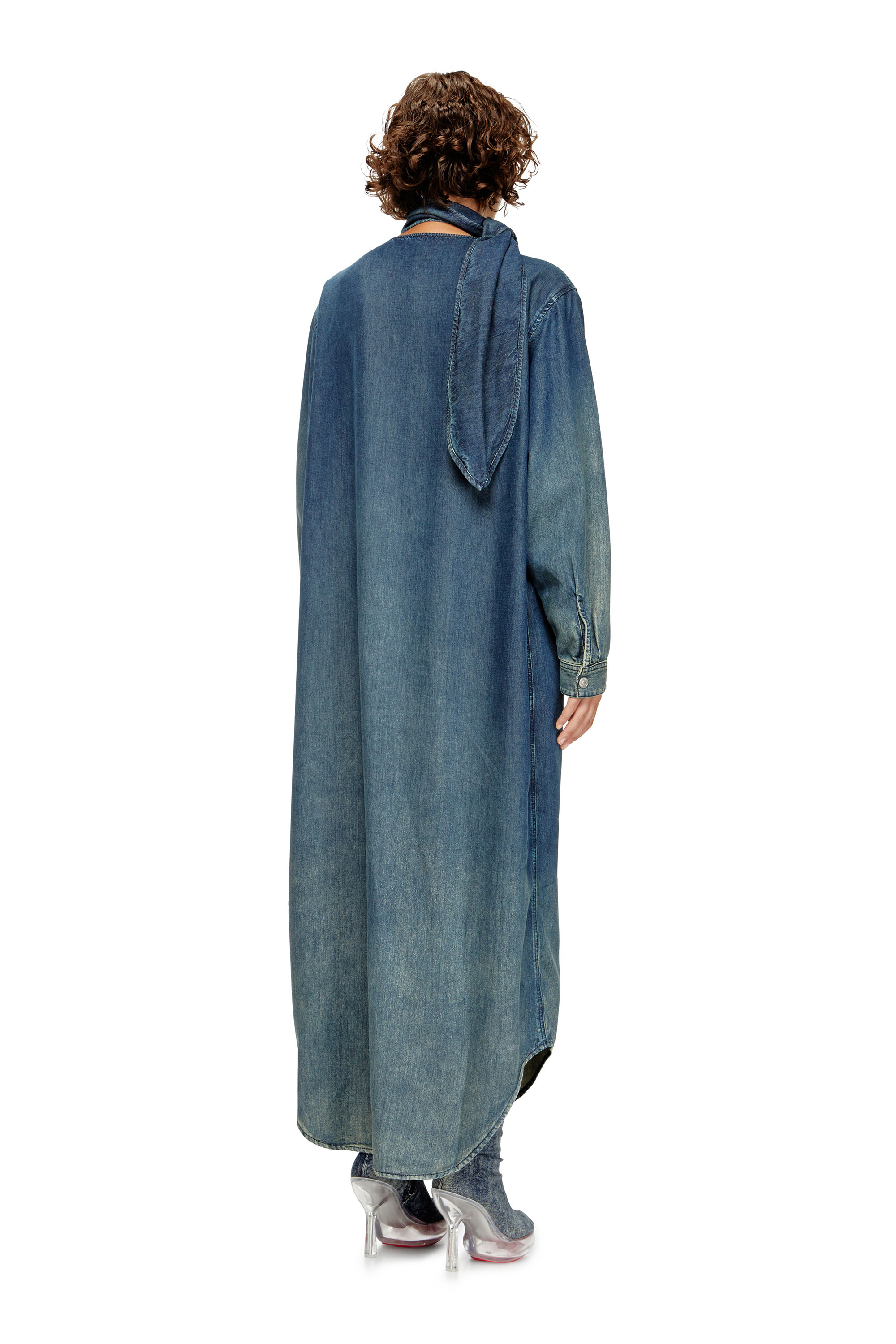 Diesel - DE-BARBARA-S, Damen Langes Shirtkleid aus fließendem Denim in Mittelblau - 4