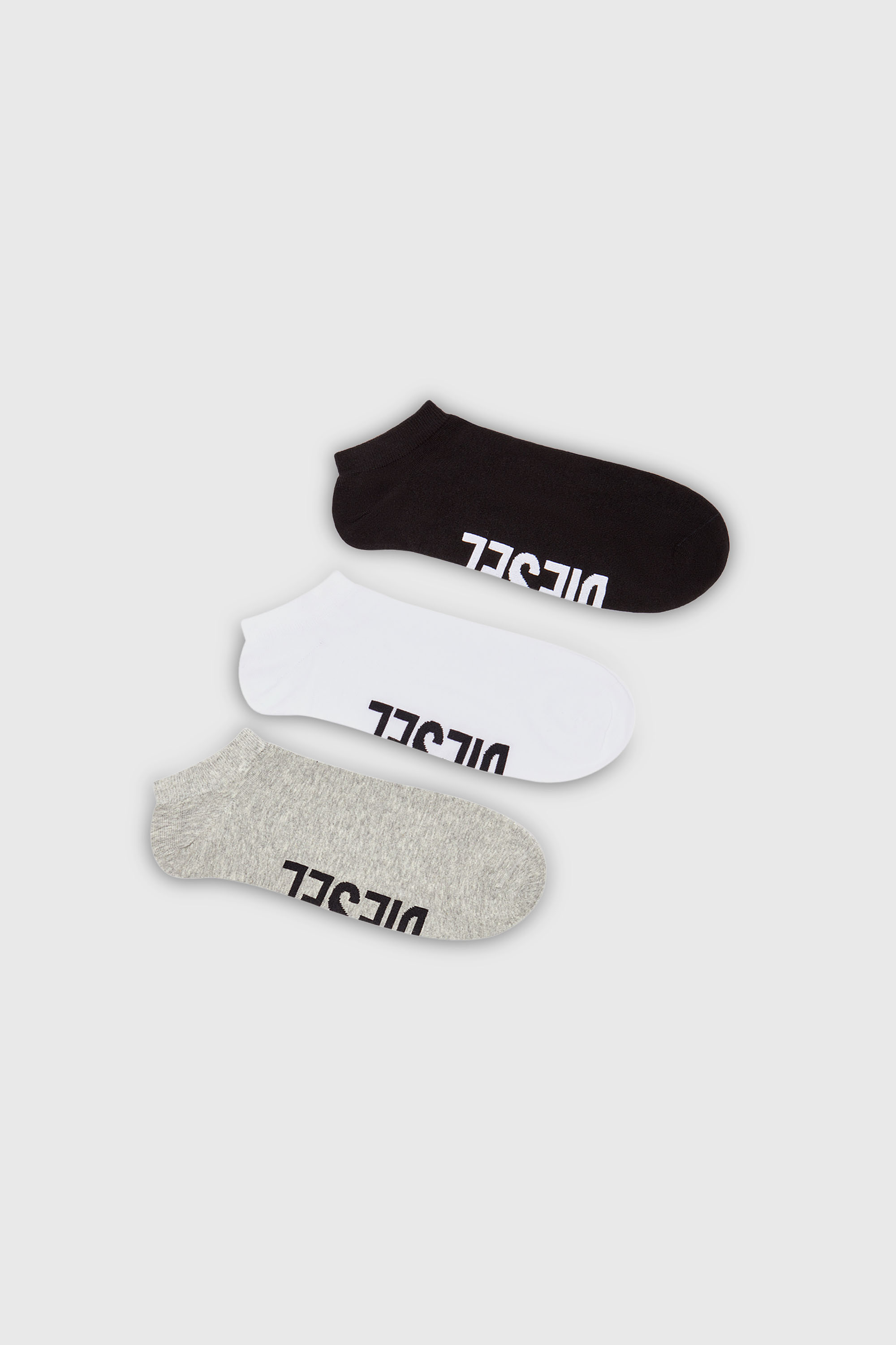 Diesel - SKM-GOST-THREEPACK, Herren Low-Cut-Socken mit Spann-Logo im Dreierpack in Schwarz/Grau - 1