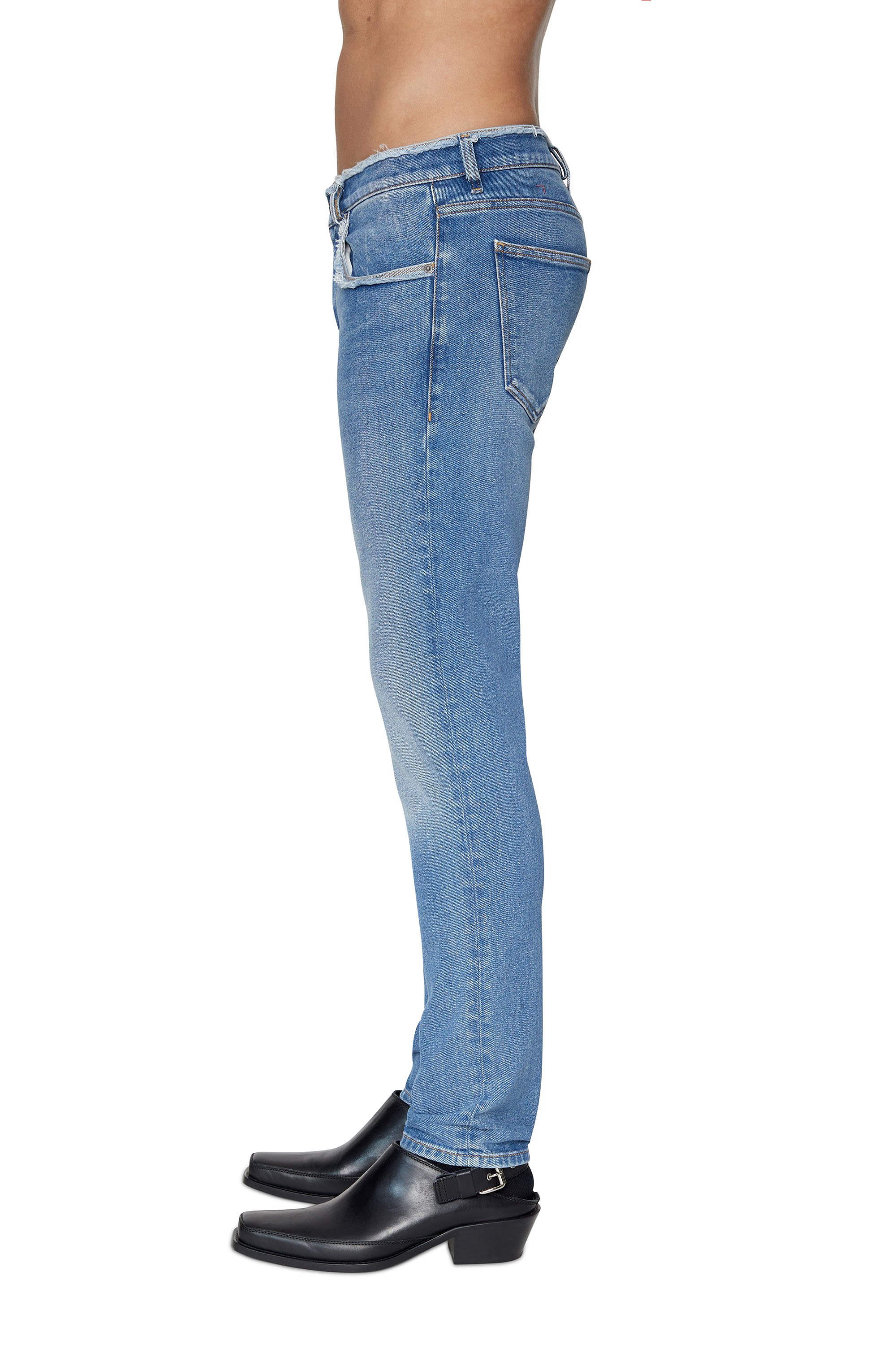 Diesel - 2019 D-STRUKT 09E19 Slim Jeans, Mittelblau - Image 5