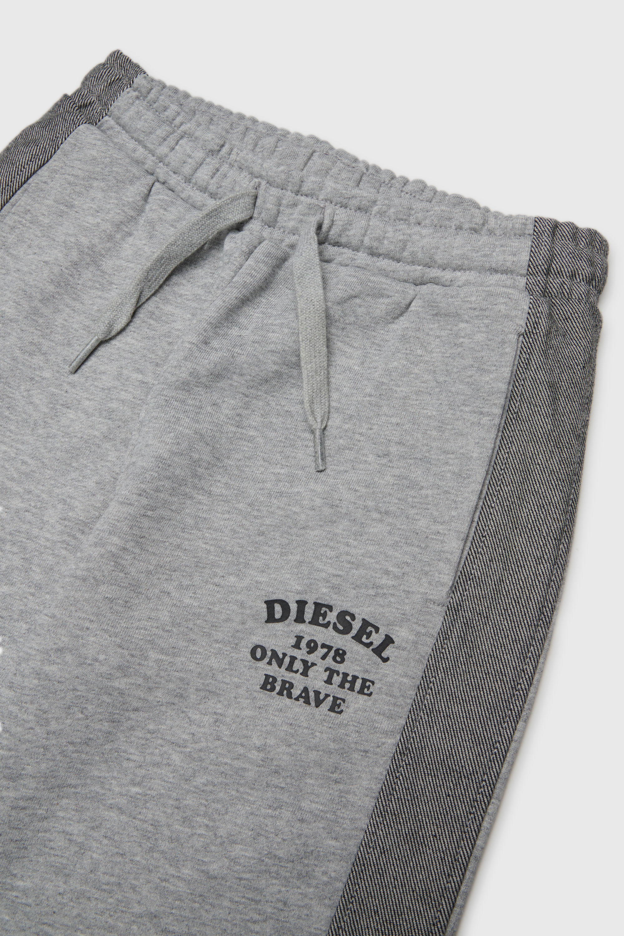Diesel - PTEAN, Herren Sweatpants mit Denim-Seitenstreifen in Grau - 3