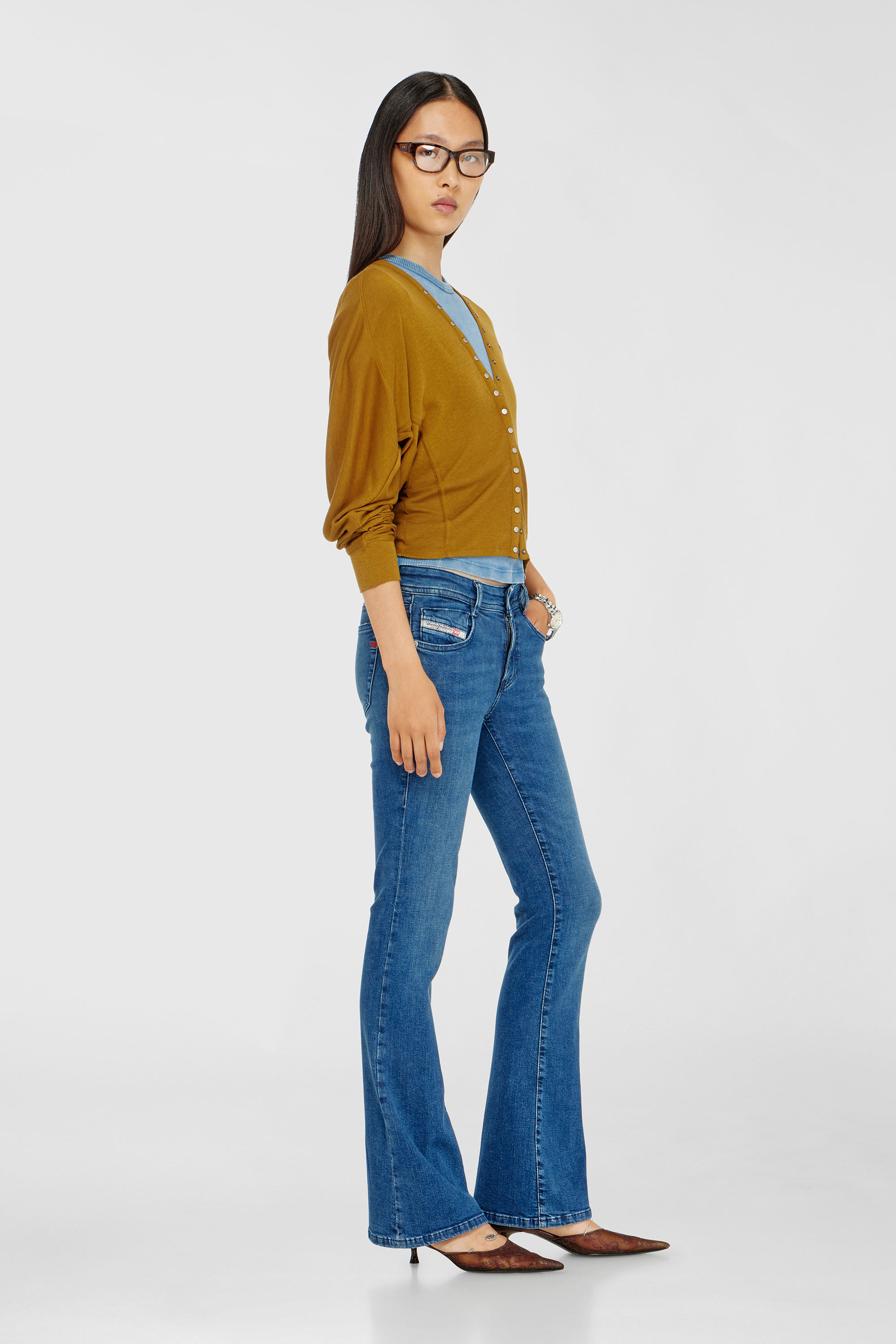 Diesel - Damen Bootcut Jeans 1969 D-Ebbey 0ADBB, Mittelblau - 2