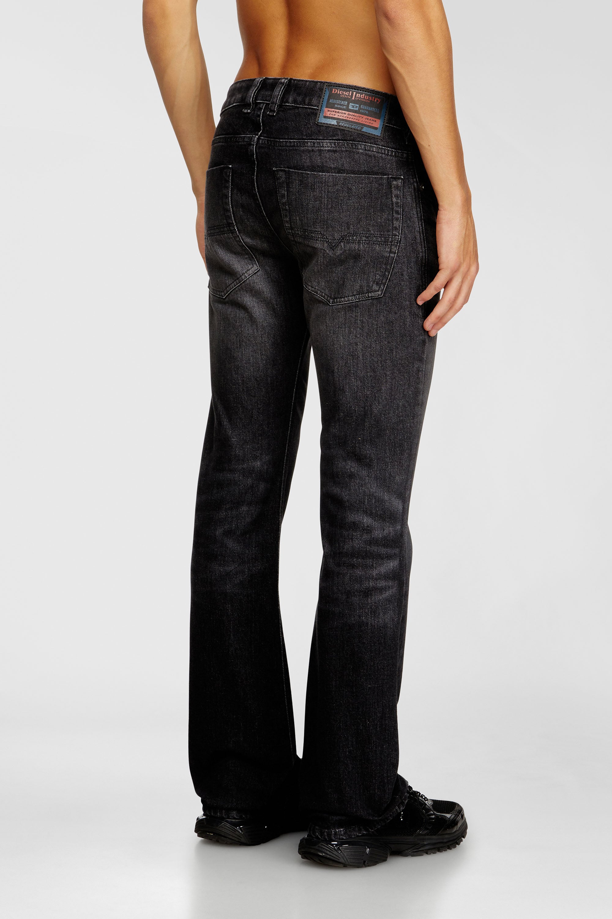 Diesel - Herren Bootcut Jeans 2007 Zatiny 09N48, Schwarz/Dunkelgrau - 5