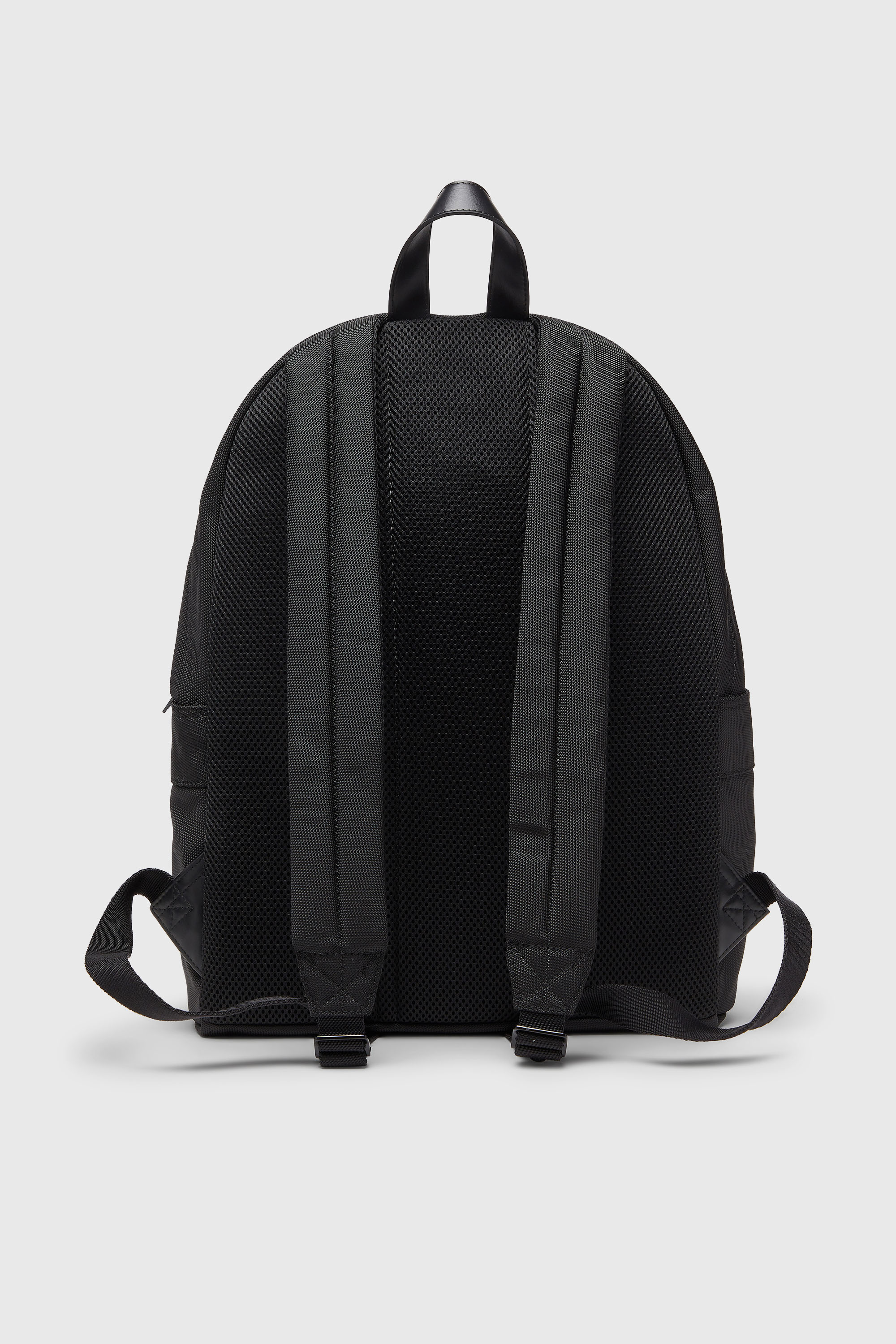 Diesel - MULTI-PKTS BACKPACK X, Unisex Multi-Pkts - Rucksack aus Nylon mit Fronttaschen in Schwarz - 2