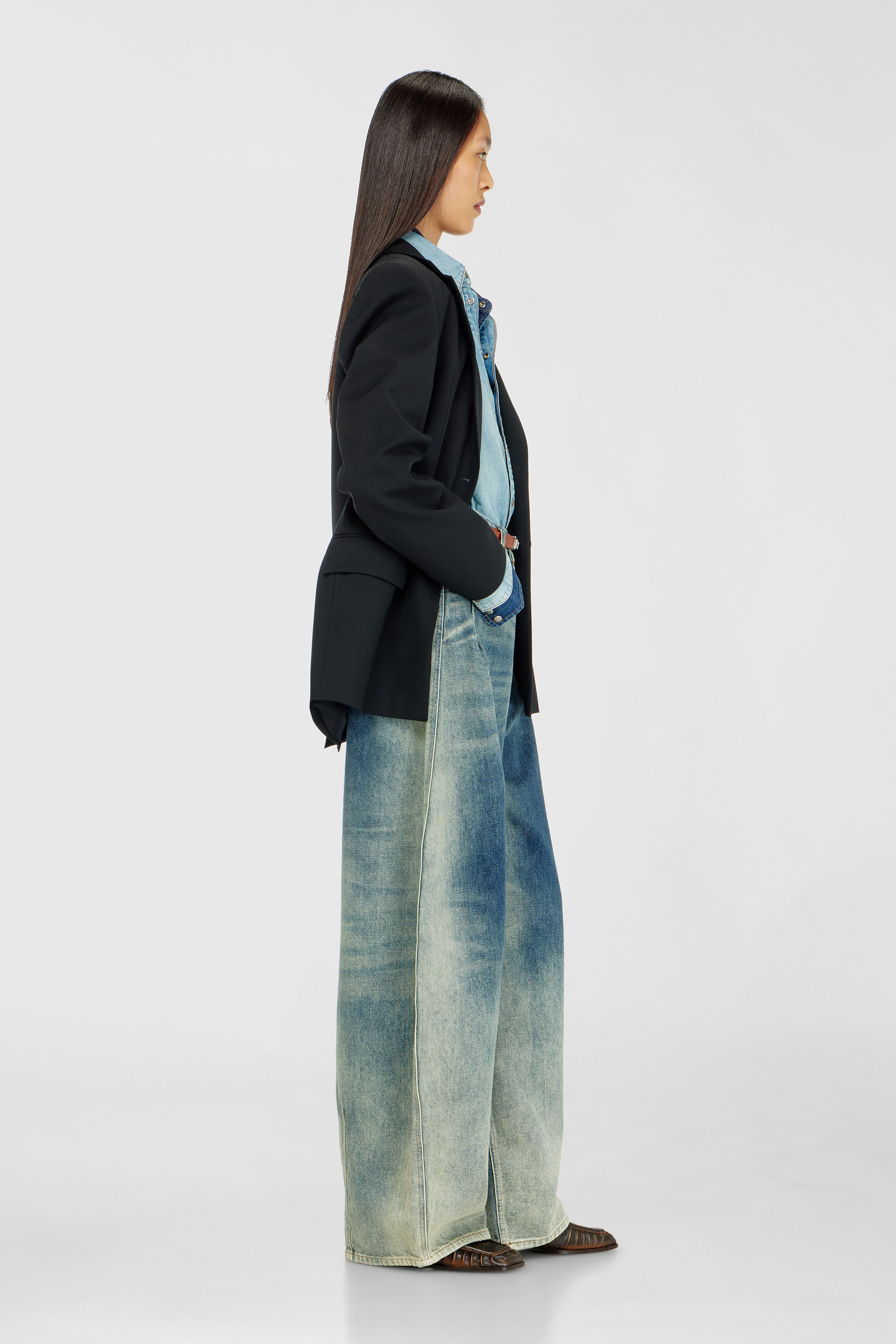 Diesel - Damen Relaxed Jeans 1987 D-Khelz 007EF, Mittelblau - 2