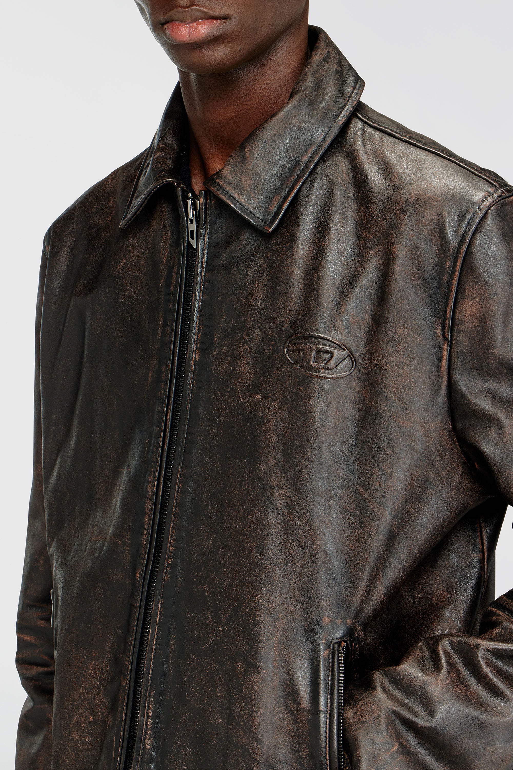 Diesel - L-AMAR-WRD, Herren Coachjacke aus behandeltem Leder in Braun - 5