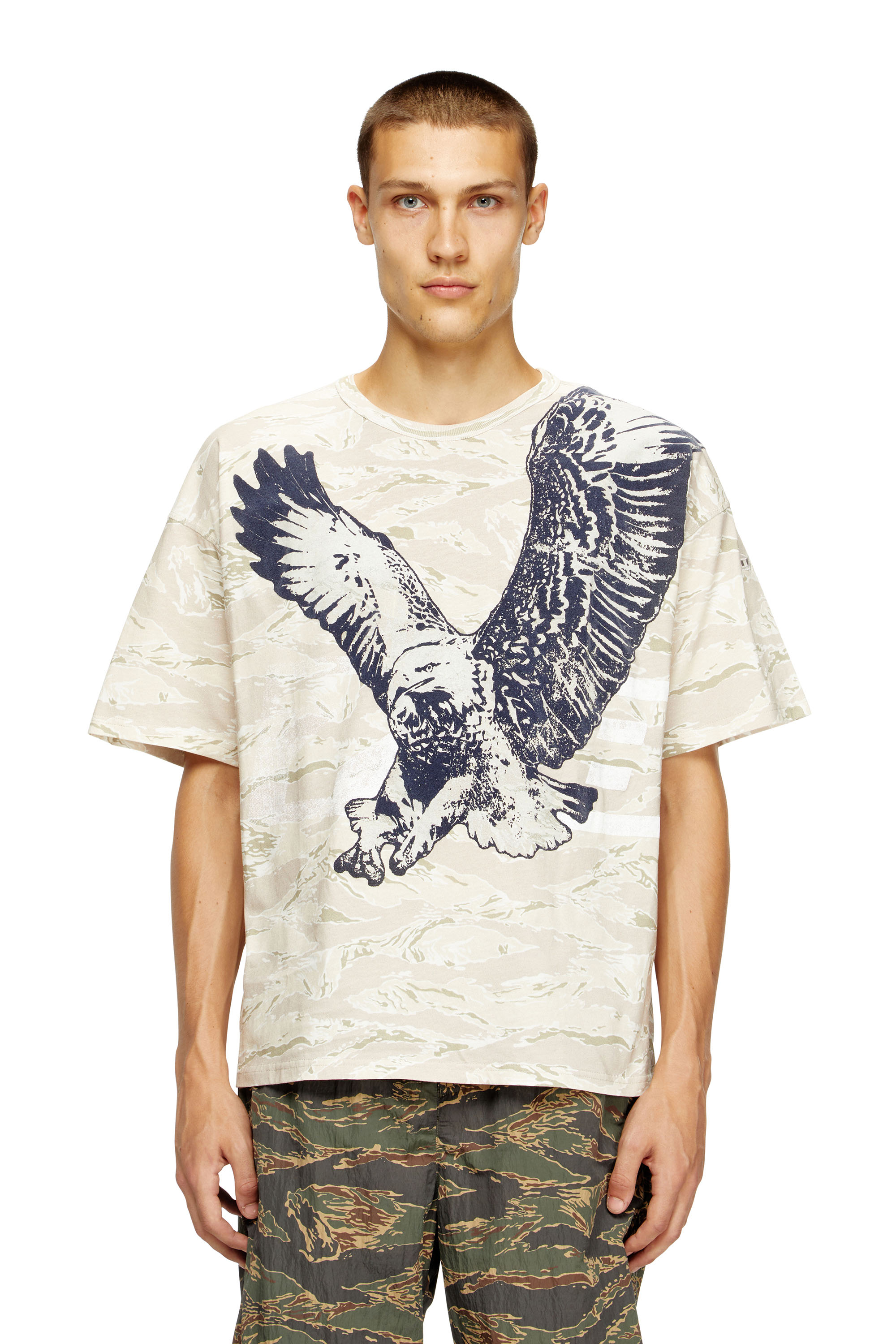Diesel - T-BOXT-T14, Herren Camo-T-Shirt mit Eagle-Print in Hellbraun - 1