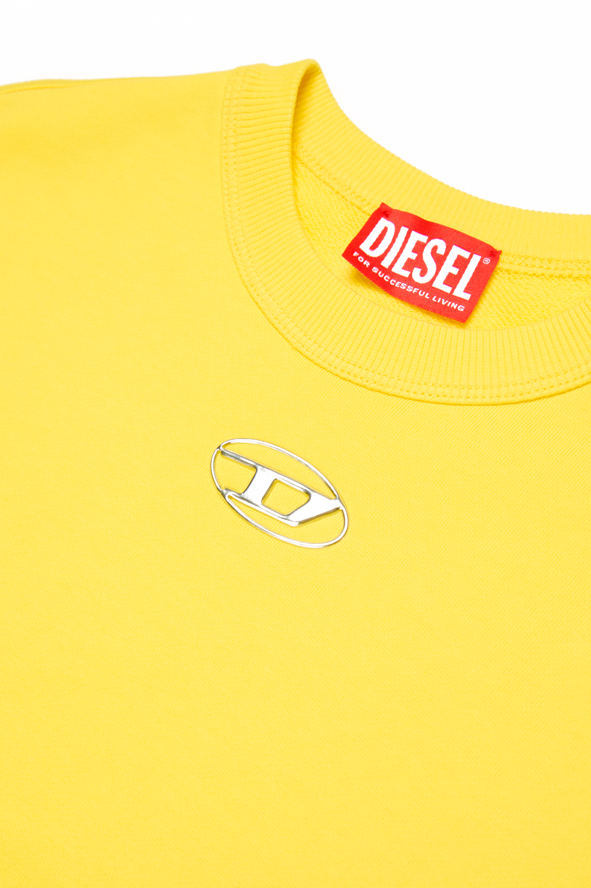 Diesel - SMACSISOD OVER, Herren Sweatshirt mit Oval D-Logo aus Metall in Gelb - Image 4