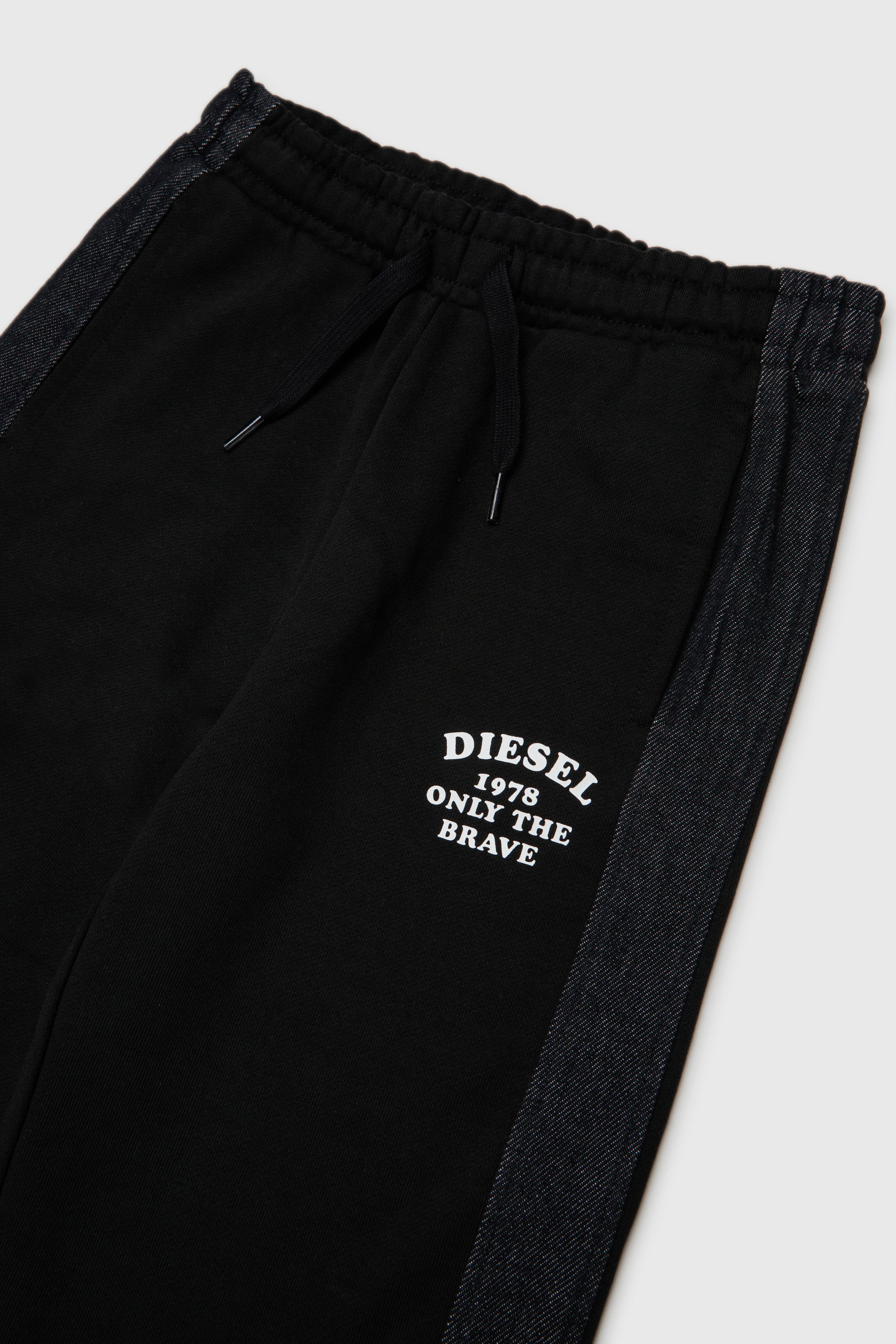 Diesel - PTEAN, Herren Sweatpants mit Denim-Seitenstreifen in Schwarz - 3
