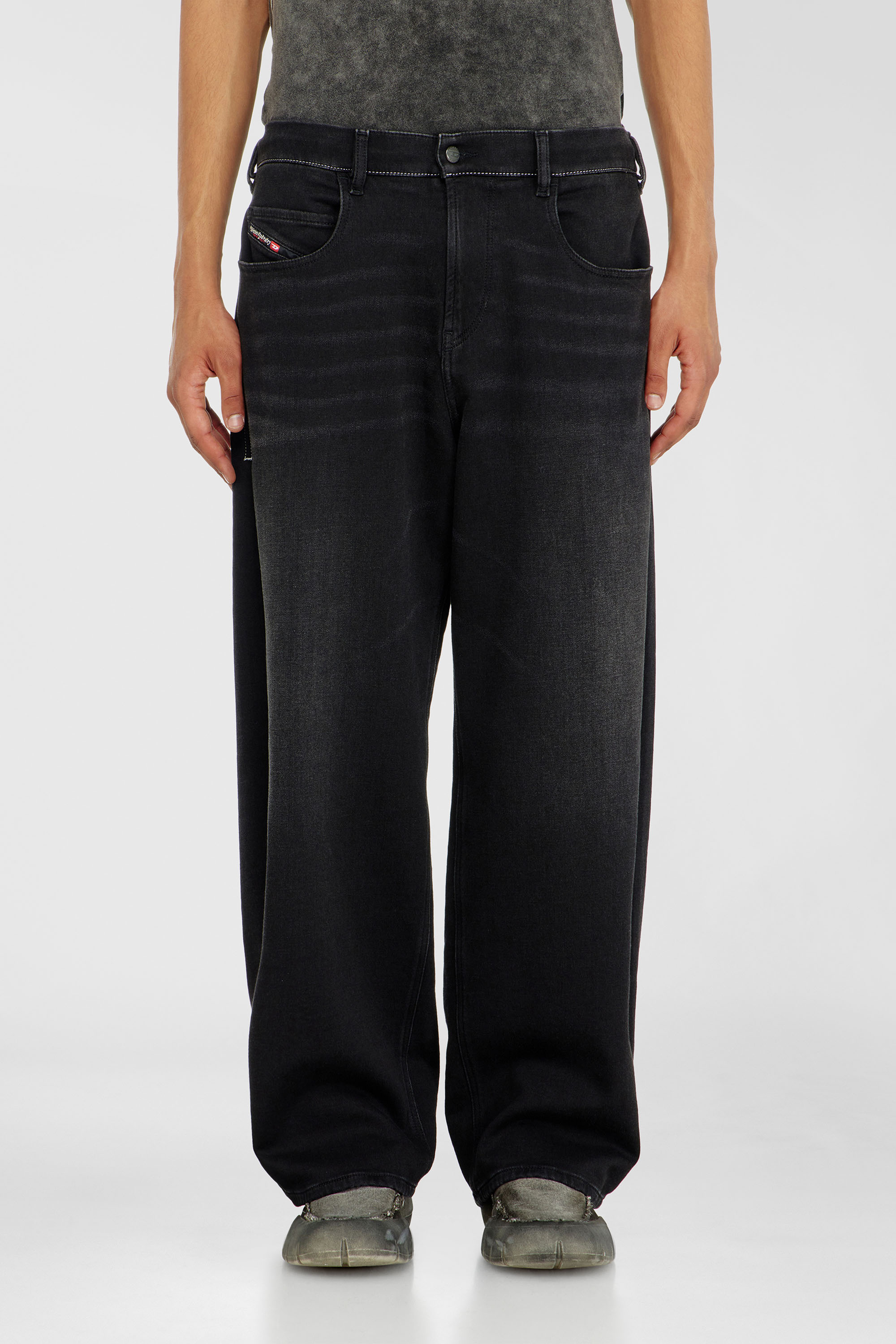 Diesel - Unisex Relaxed 2097 D-Enim-M Joggjeans&reg; 09P90, Schwarz/Dunkelgrau - 2