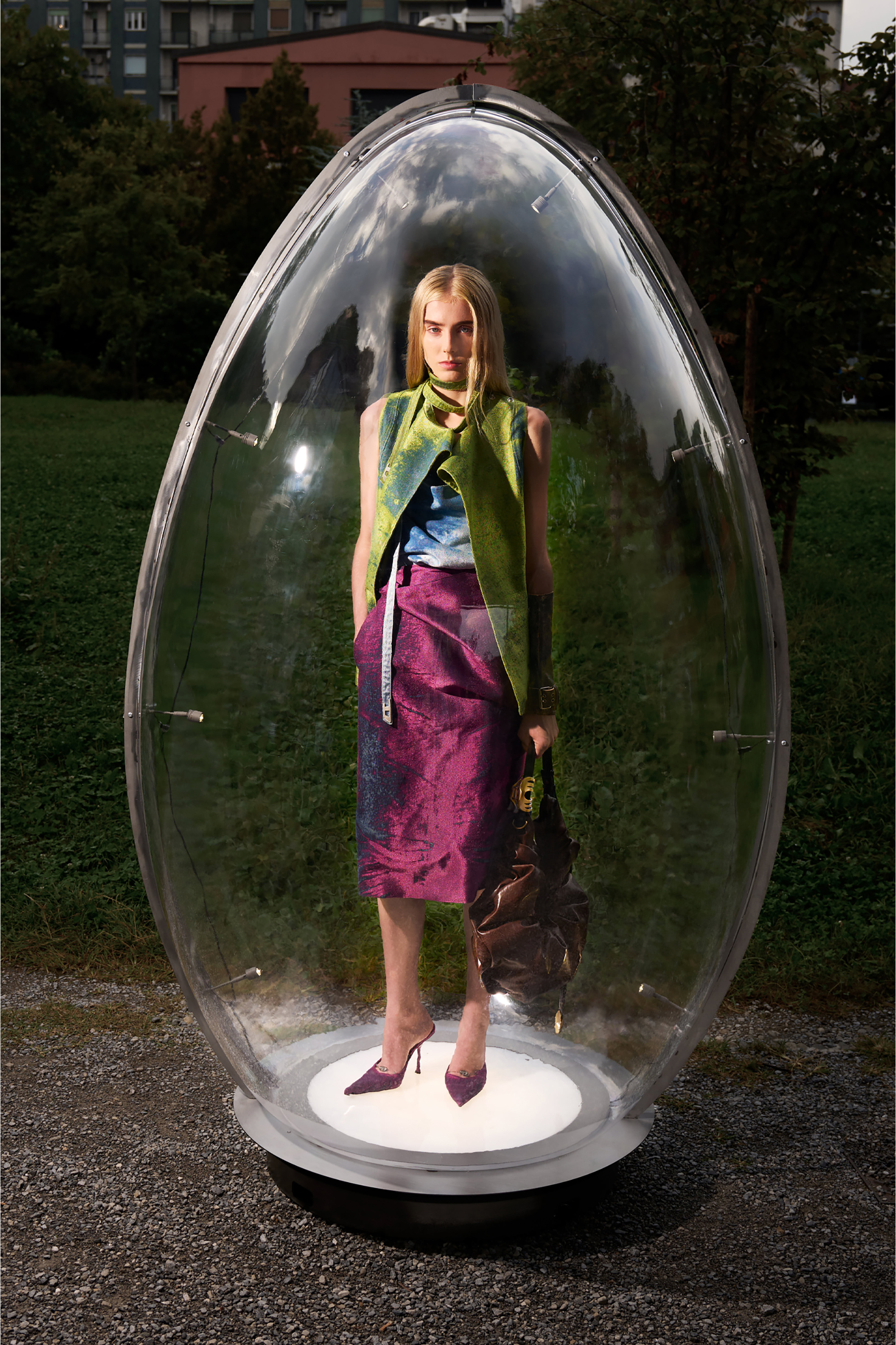 Diesel - DE-SANDIE-FSI, Damen &Auml;rmelloses Top aus farbigem Satinstoff-Denim in Blau - 6