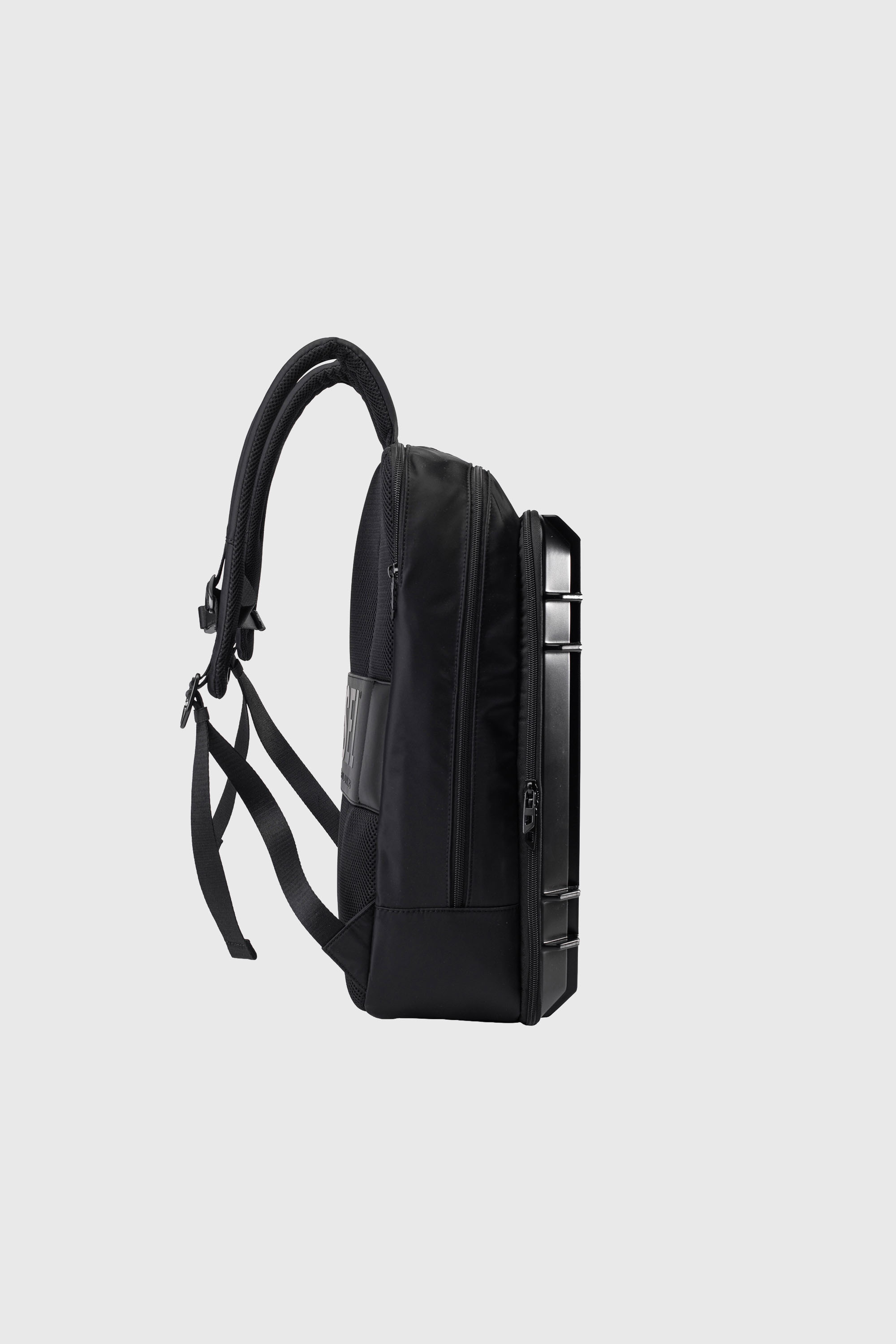 Diesel - DIESEL PC STRONG IMAGE BACKPACK- DSB005, Unisex Robuster Reiserucksack in Schwarz - 5