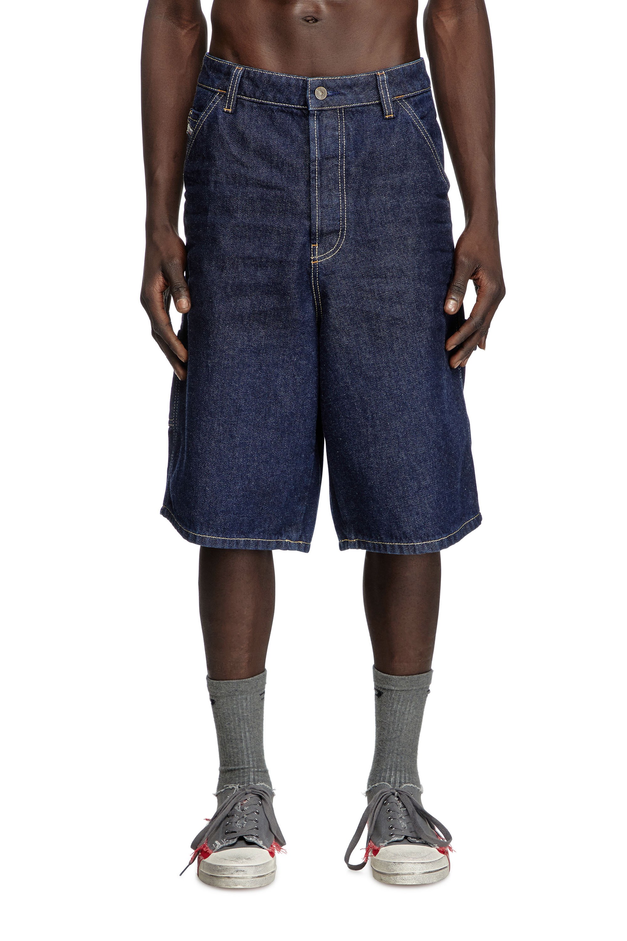 Diesel - D-LIVERY-SHORT, Man's Utility shorts in clean-wash denim in Dark Blue - 1