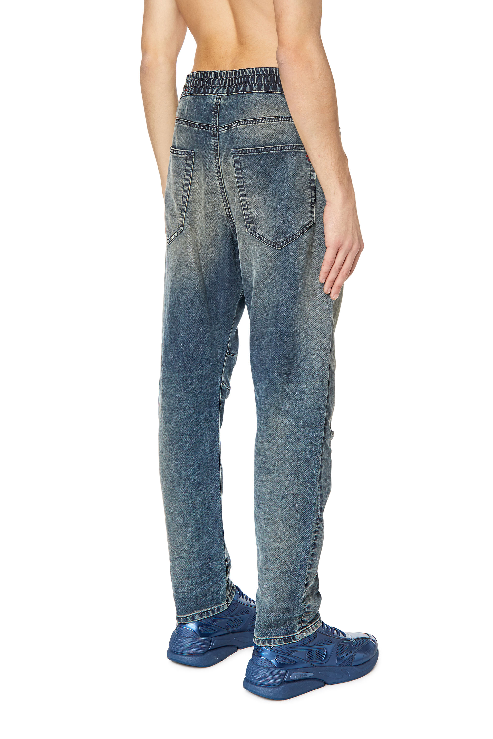 Diesel - D-Amage JoggJeans® 068DS Tapered, Dunkelblau - Image 2