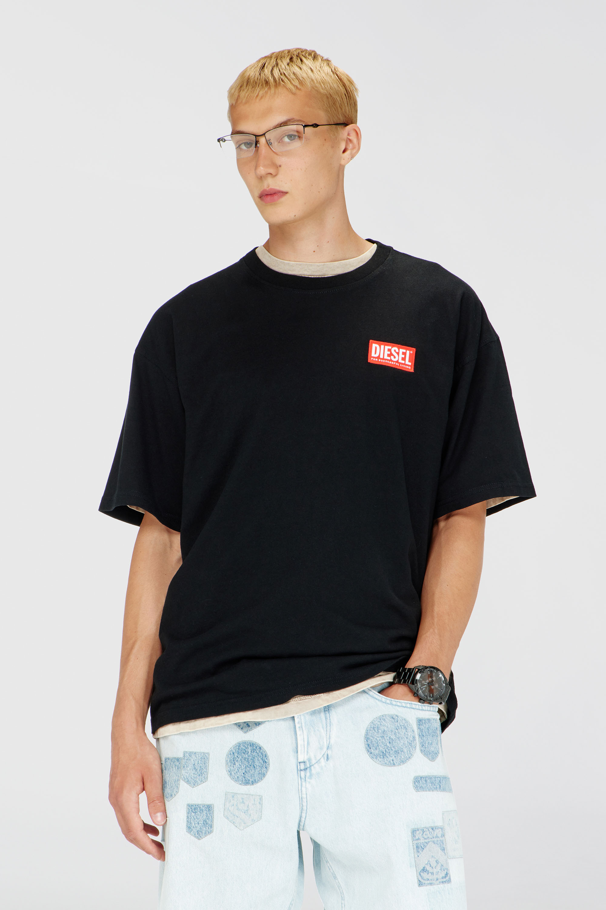 Diesel - T-BOXT-LAB, Herren T-Shirt mit Jacquard-Logo-Patch in Schwarz - 1