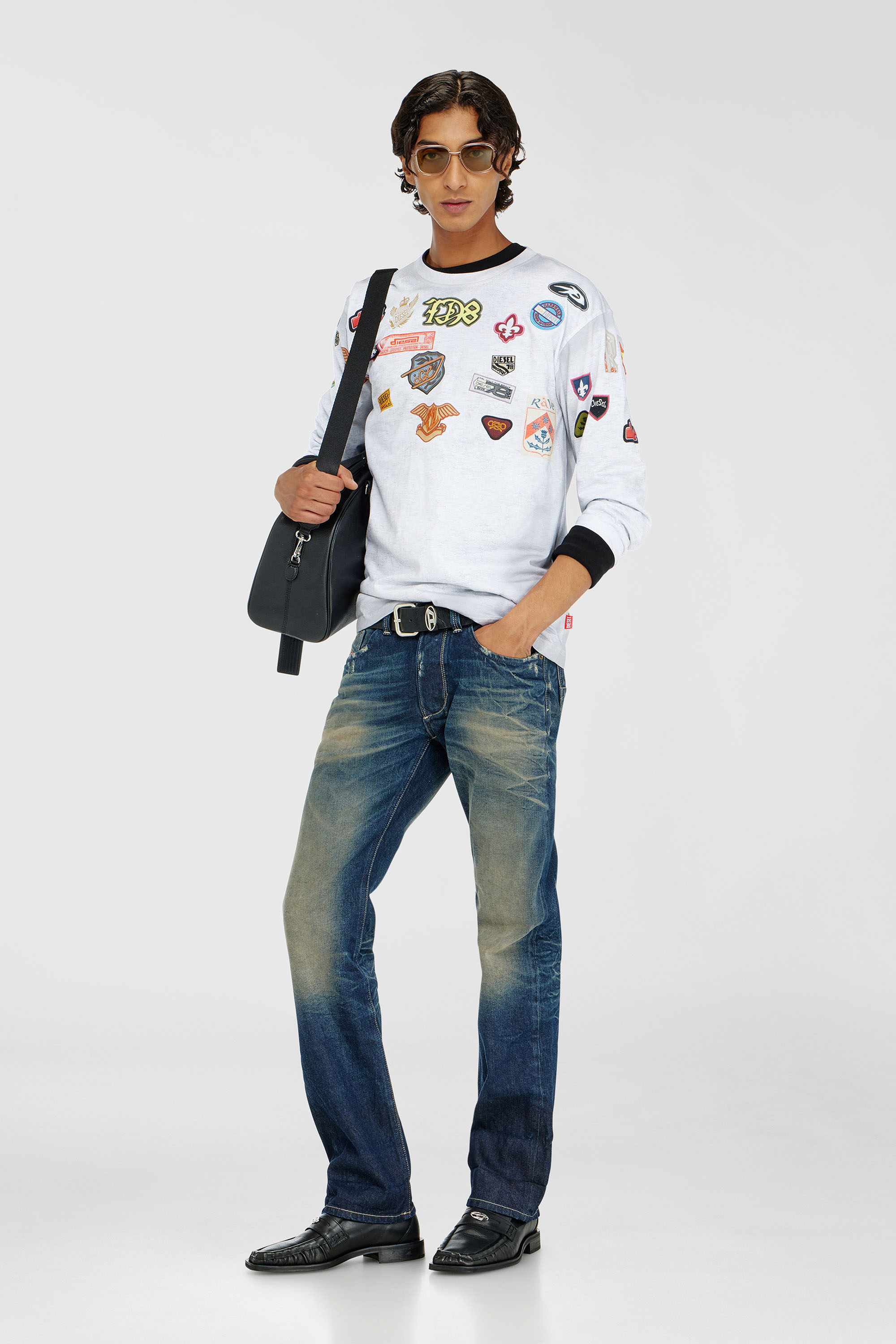 Diesel - T-NORME-LS-PATCHES, Herren Langarm-T-Shirt mit all-over patches print in Wei&szlig; - 1