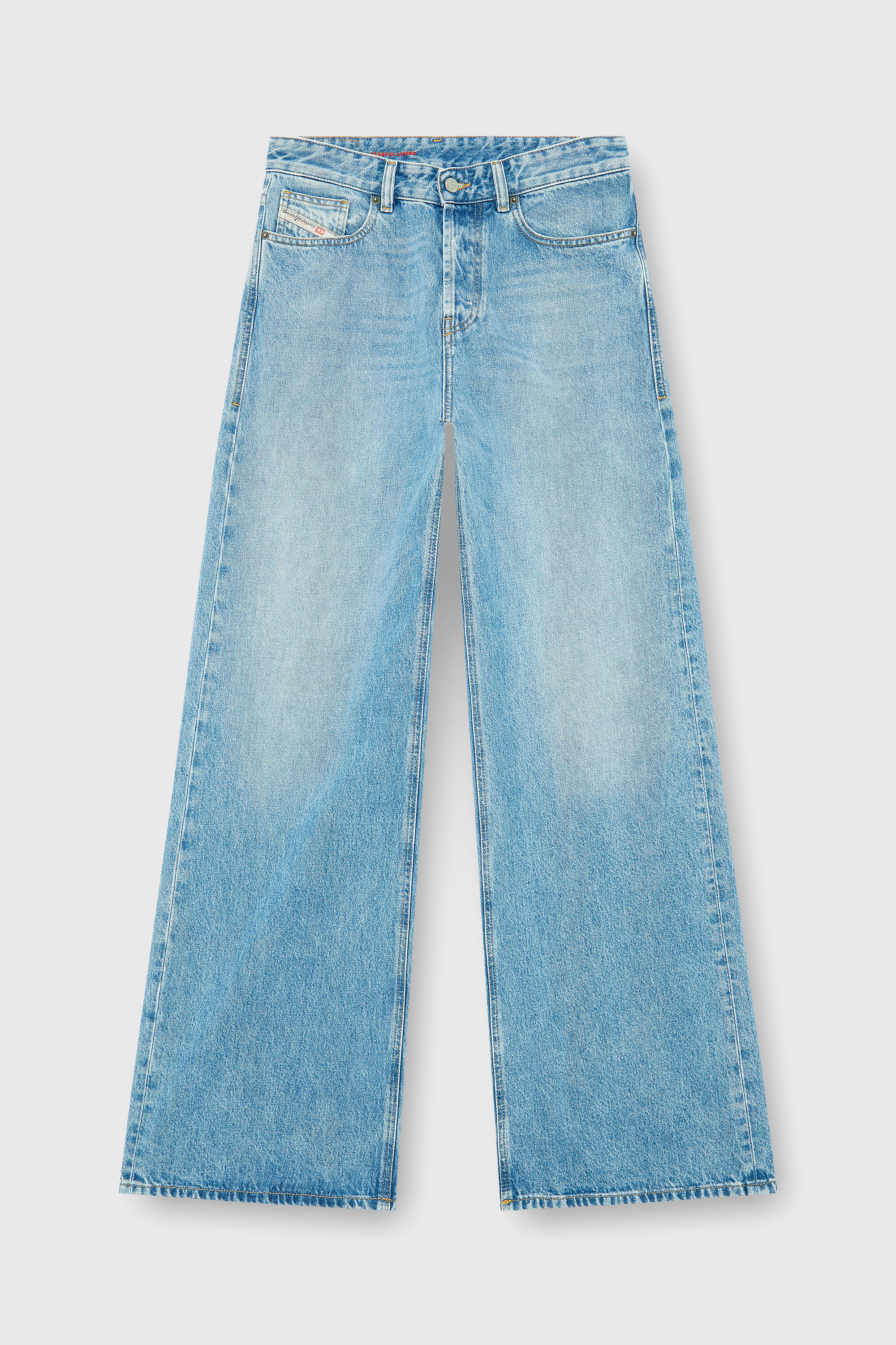 Diesel - Unisex Relaxed Jeans 1996 D-Sire 09I29, Hellblau - 2