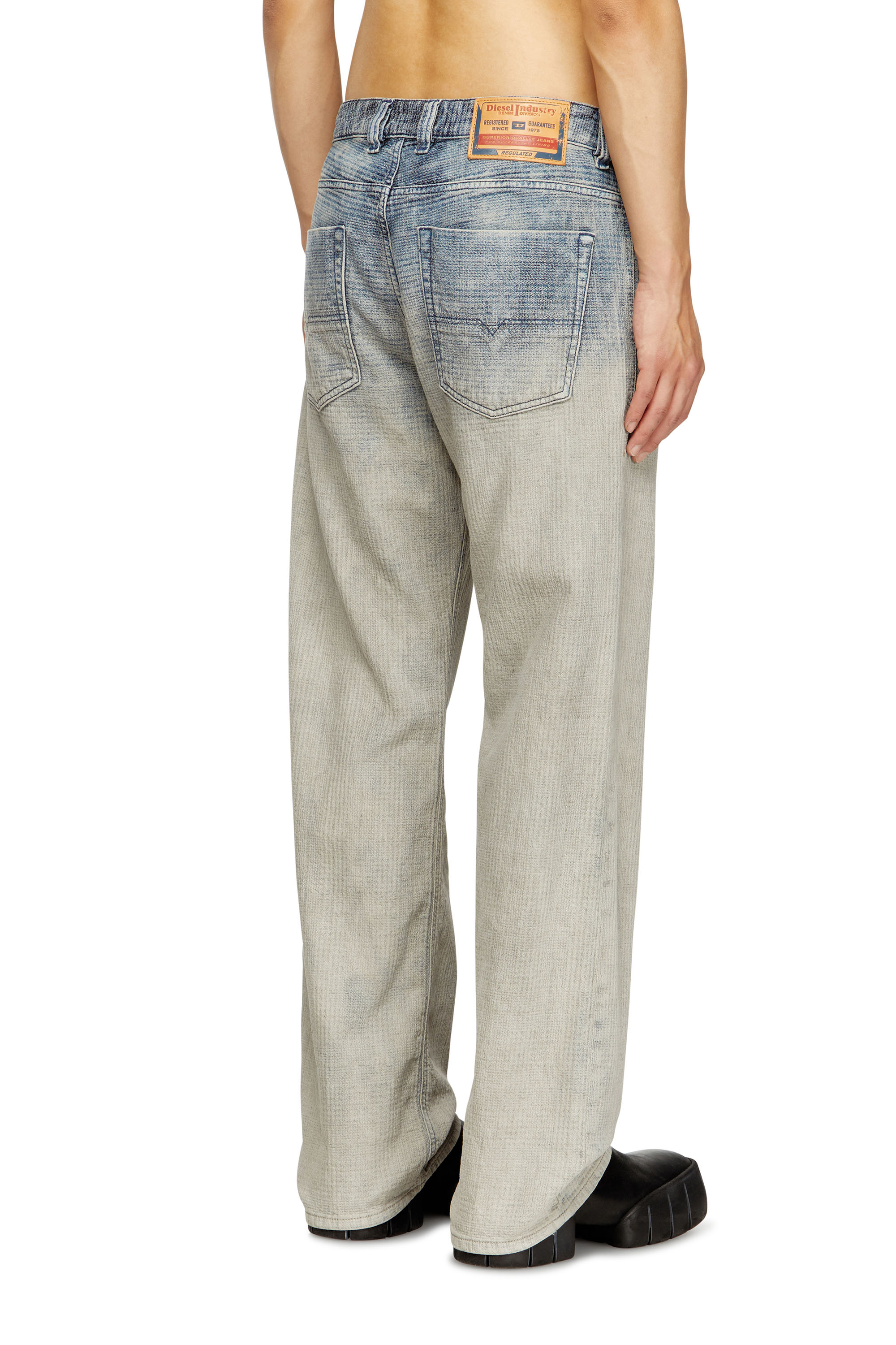 Diesel - Herren Relaxed Jeans 1980 D-Eeper 09N93, Mittelblau - 4