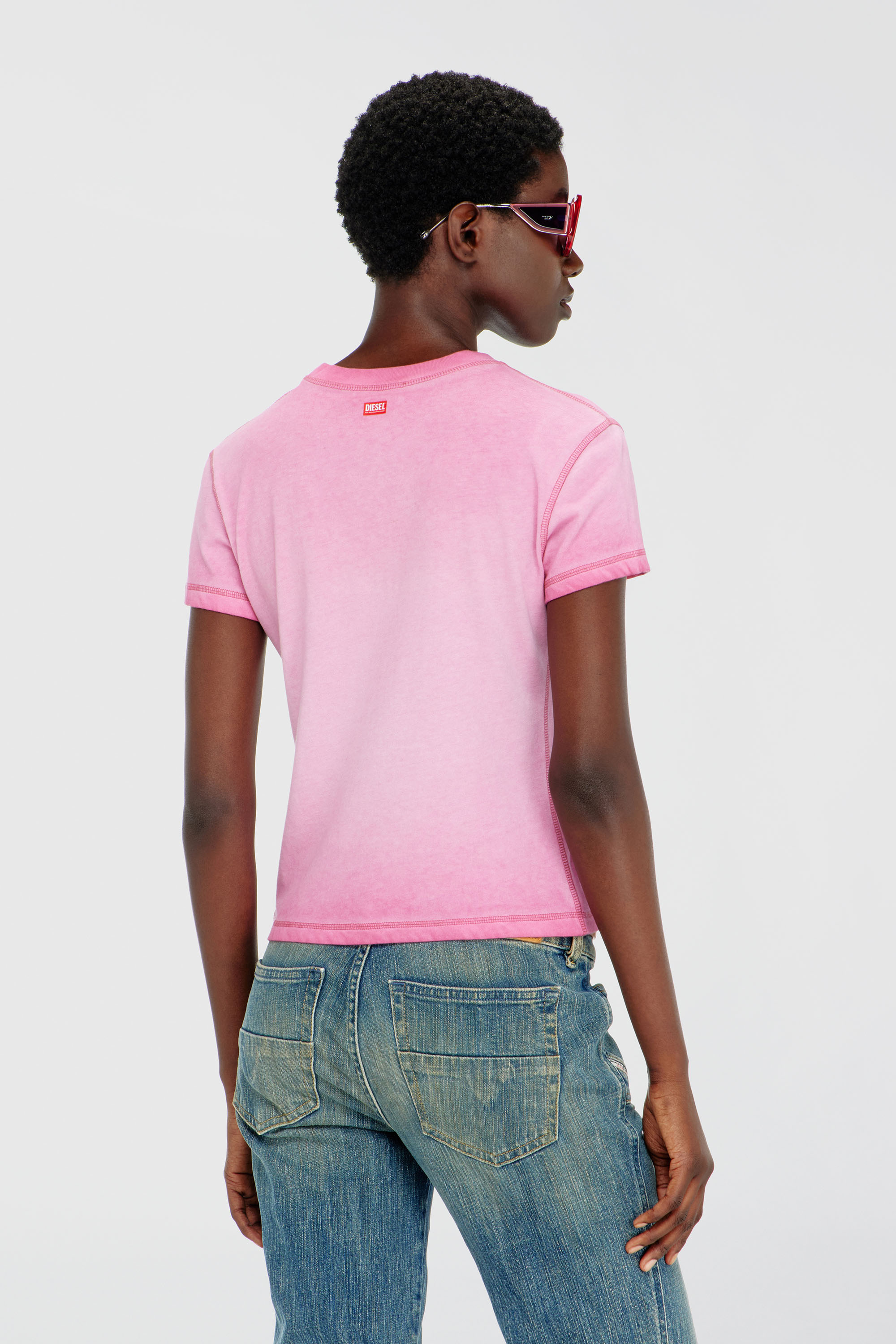 Diesel - T-ILA-AA7, Damen Slim T-shirt mit d&eacute;vor&eacute; Phoenix in Fuchsie - 4