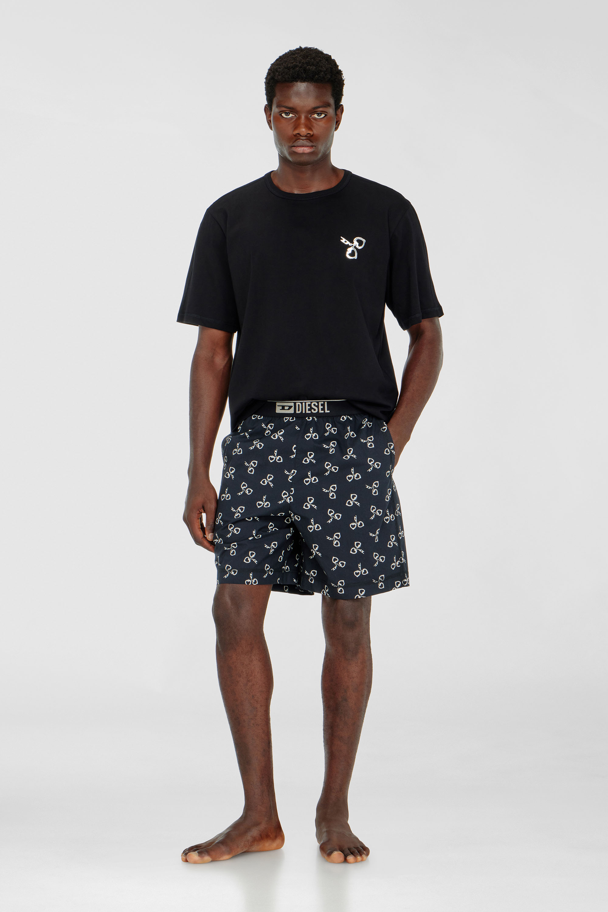 Baumwoll-Pyjama-Set mit Handschellen-Print