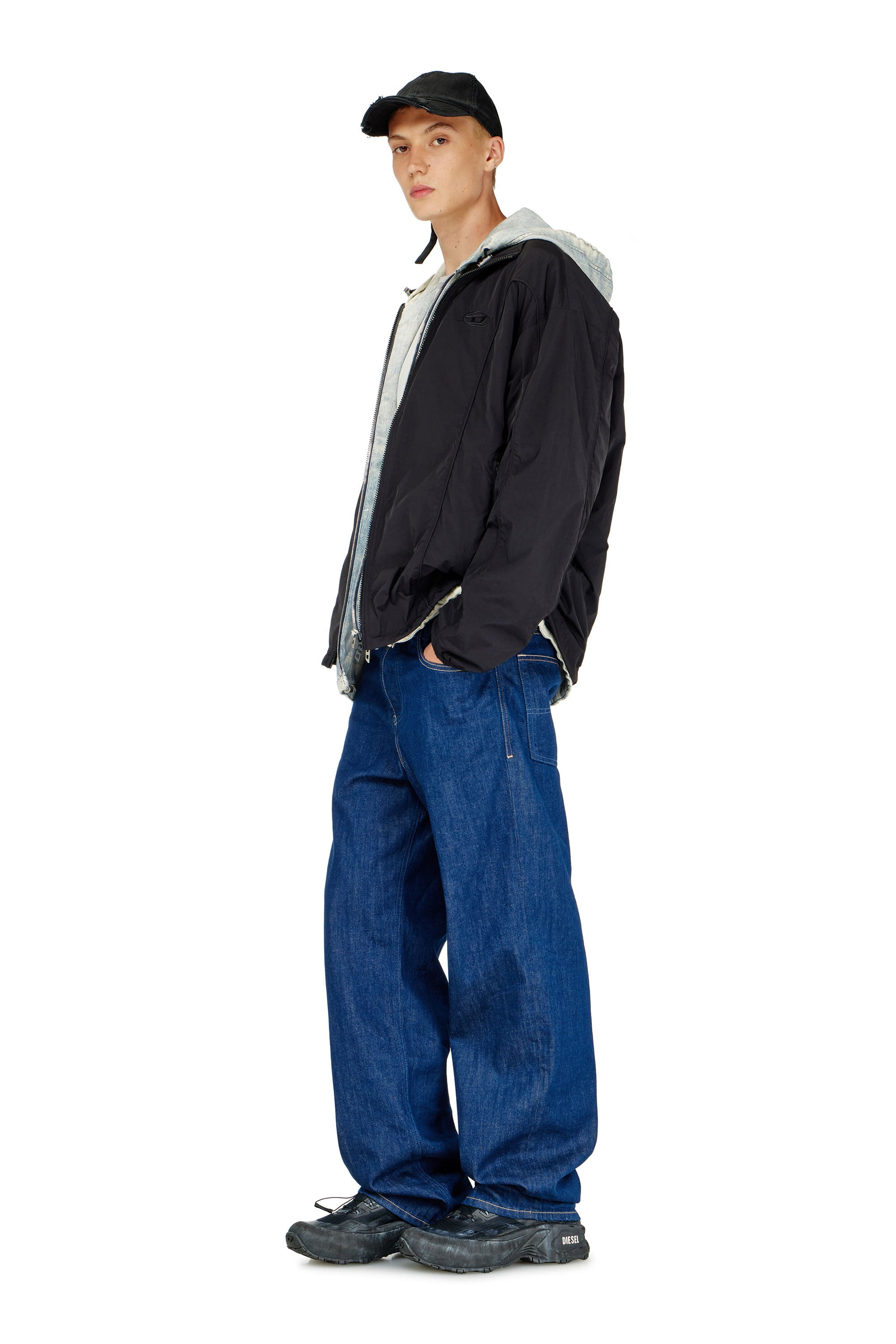 Diesel - J-FIVE-WRD-AKAD, Herren Jacke aus geknittertem Nylon mit Paspeln in Schwarz - 2