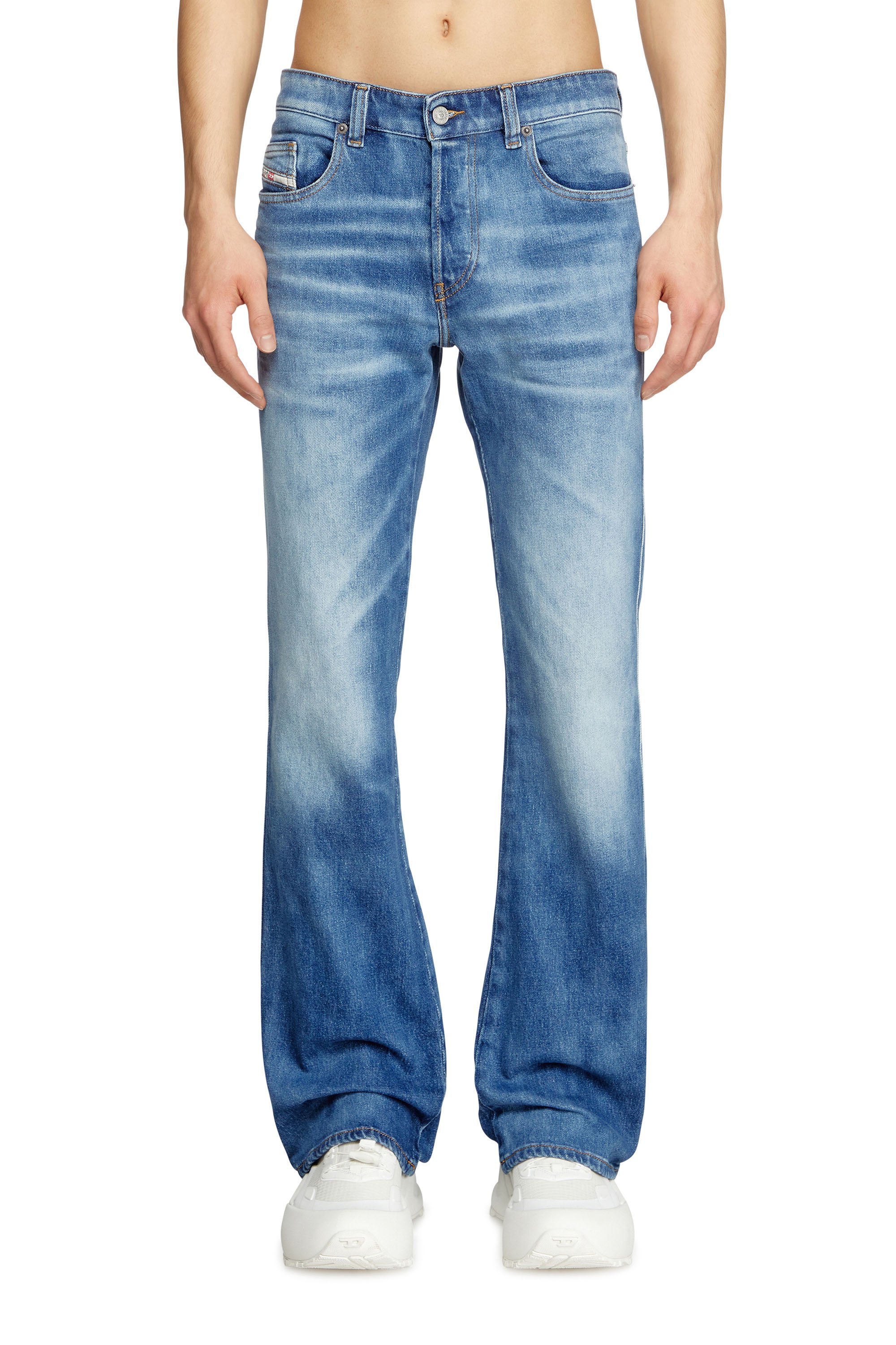 Diesel - Herren Bootcut Jeans 1998 D-Buck 09L19, Mittelblau - 1