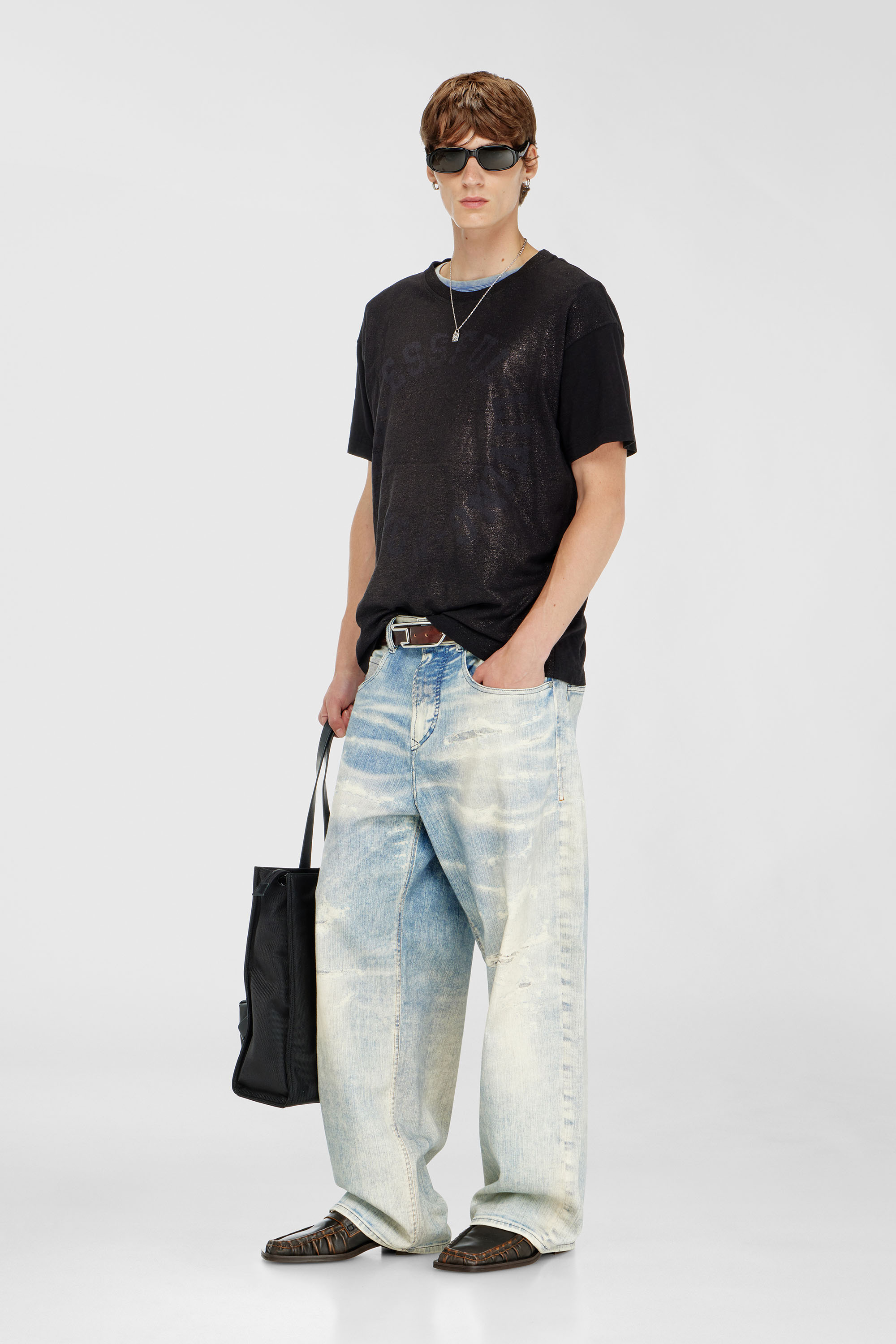 Diesel - T-NORM-AA2, Herren Baumwoll-T-Shirt mit Rundhalsausschnitt und Folienprint in Schwarz - 1