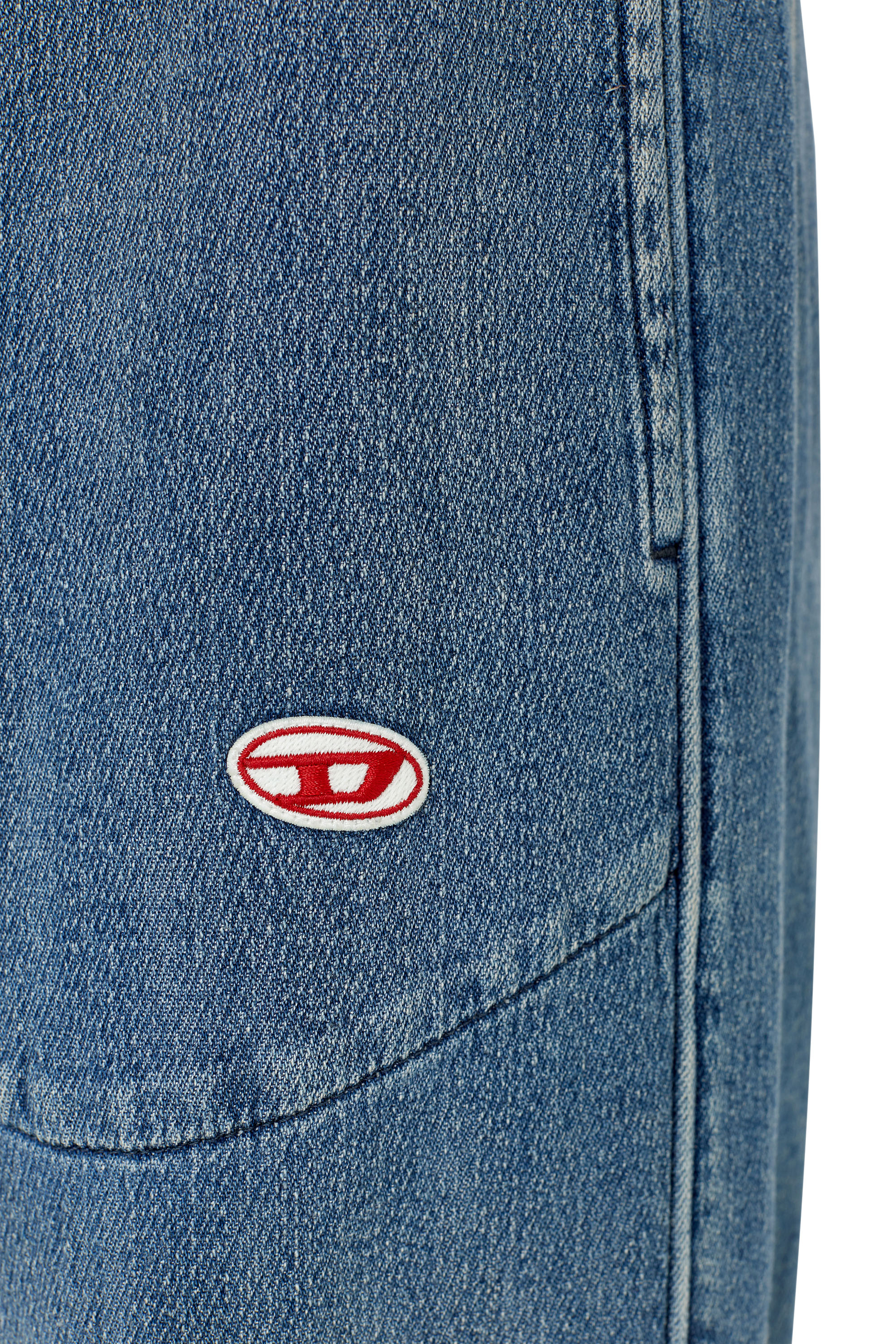 Diesel - D-Martians Track Denim 09E29 Straight, Mittelblau - Image 3