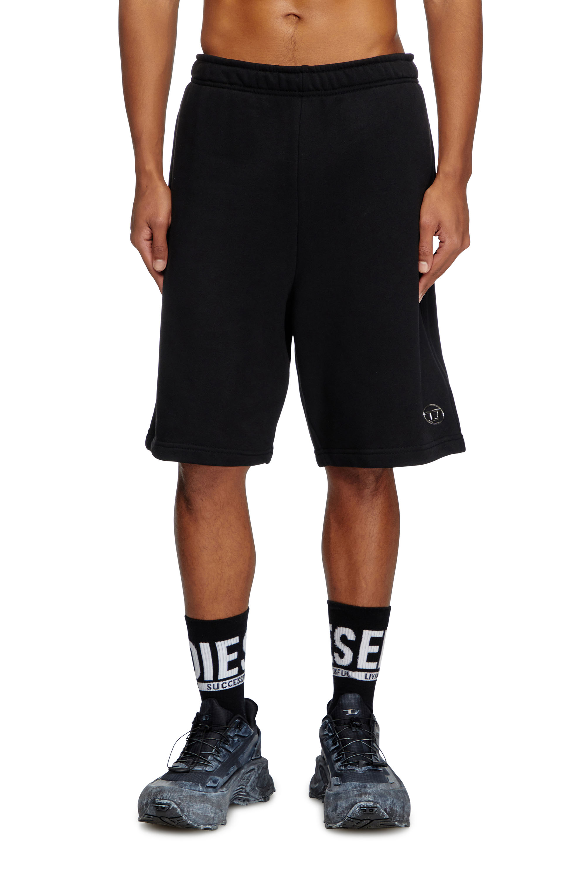 Diesel - P-MARSHY-OD, Herren Sweatshorts mit silbernem Oval D in Schwarz - 1