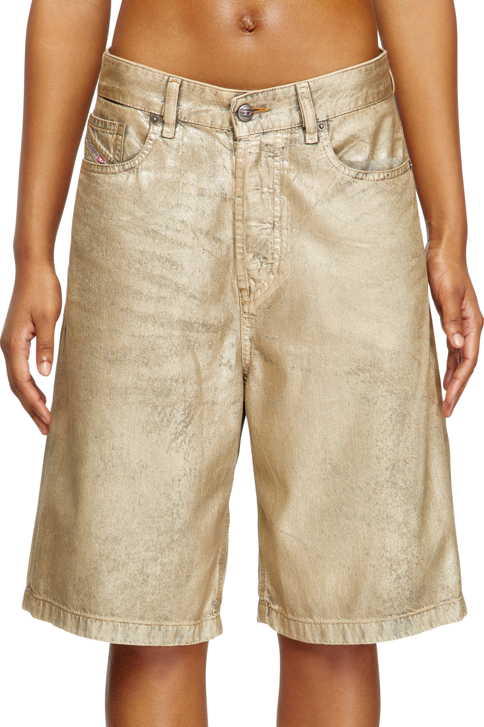 Diesel - DE-SIRE-SHORT-KG, Damen Shorts aus distressed Metallic-Denim in Gold - 3