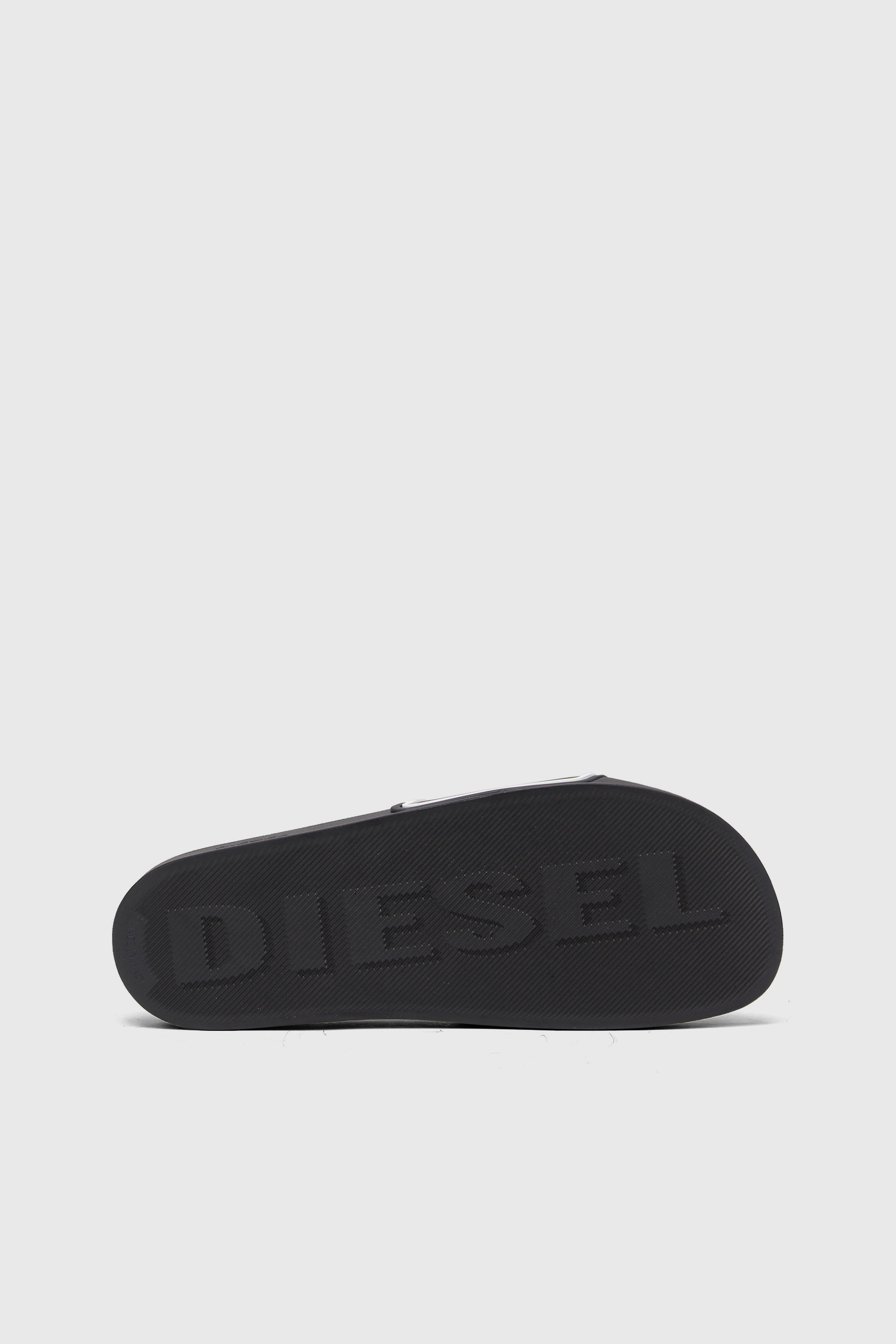 Diesel - SA-MAYEMI CC, Herren Sa-Mayemi-Badeschlappen mit 3D-Logo in Schwarz/Wei&szlig; - 5