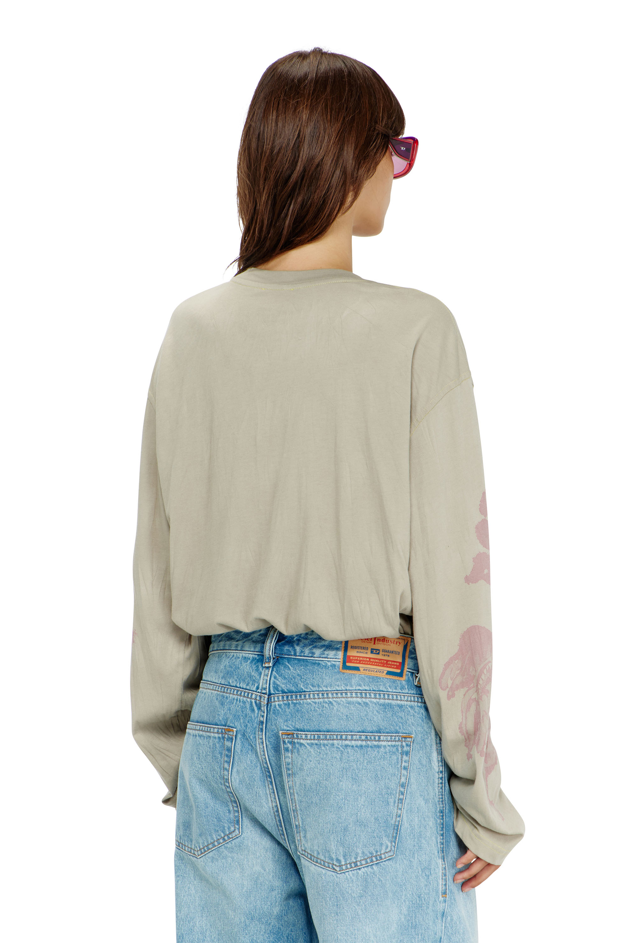 Diesel - T-HILARY-LS-AA1, Damen Langarmshirt aus Baumwolle mit Grafikprint in Rosa/Beige - 4