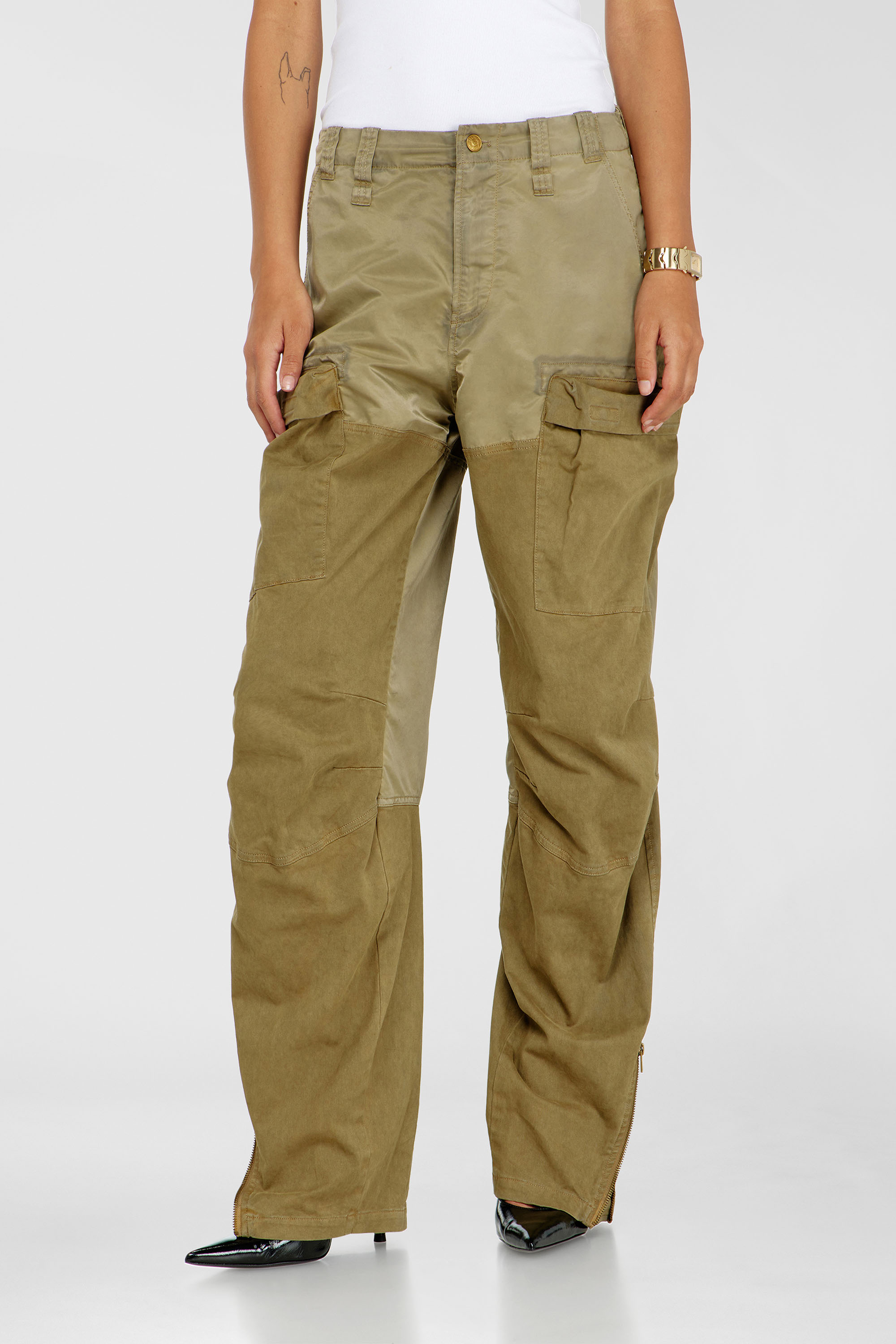 Diesel - P-ARKER, Damen Cargo-Hose aus Baumwolle und Nylon in Armeegr&uuml;n - 1