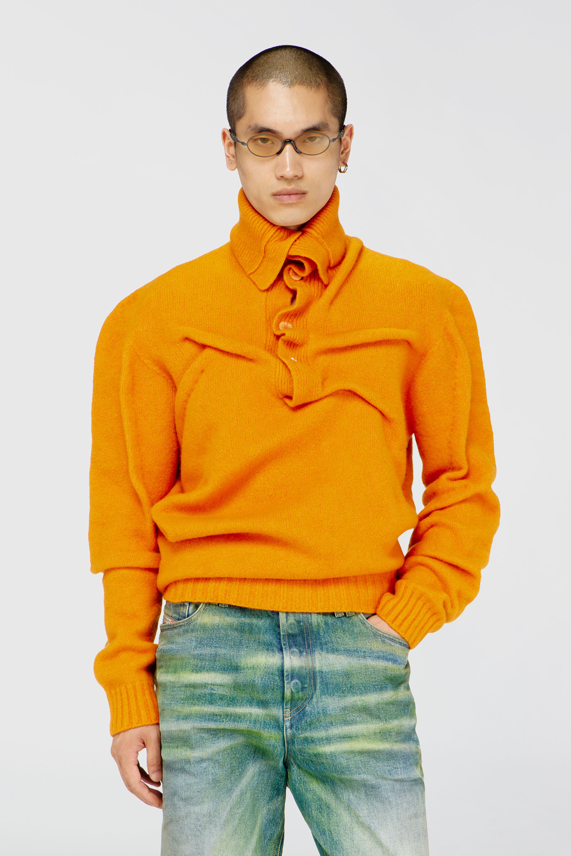 Diesel - K-ANDREW, Herren Pullover mit Knopfleiste aus gekochtem, geknittertem Strick in Orange - 2