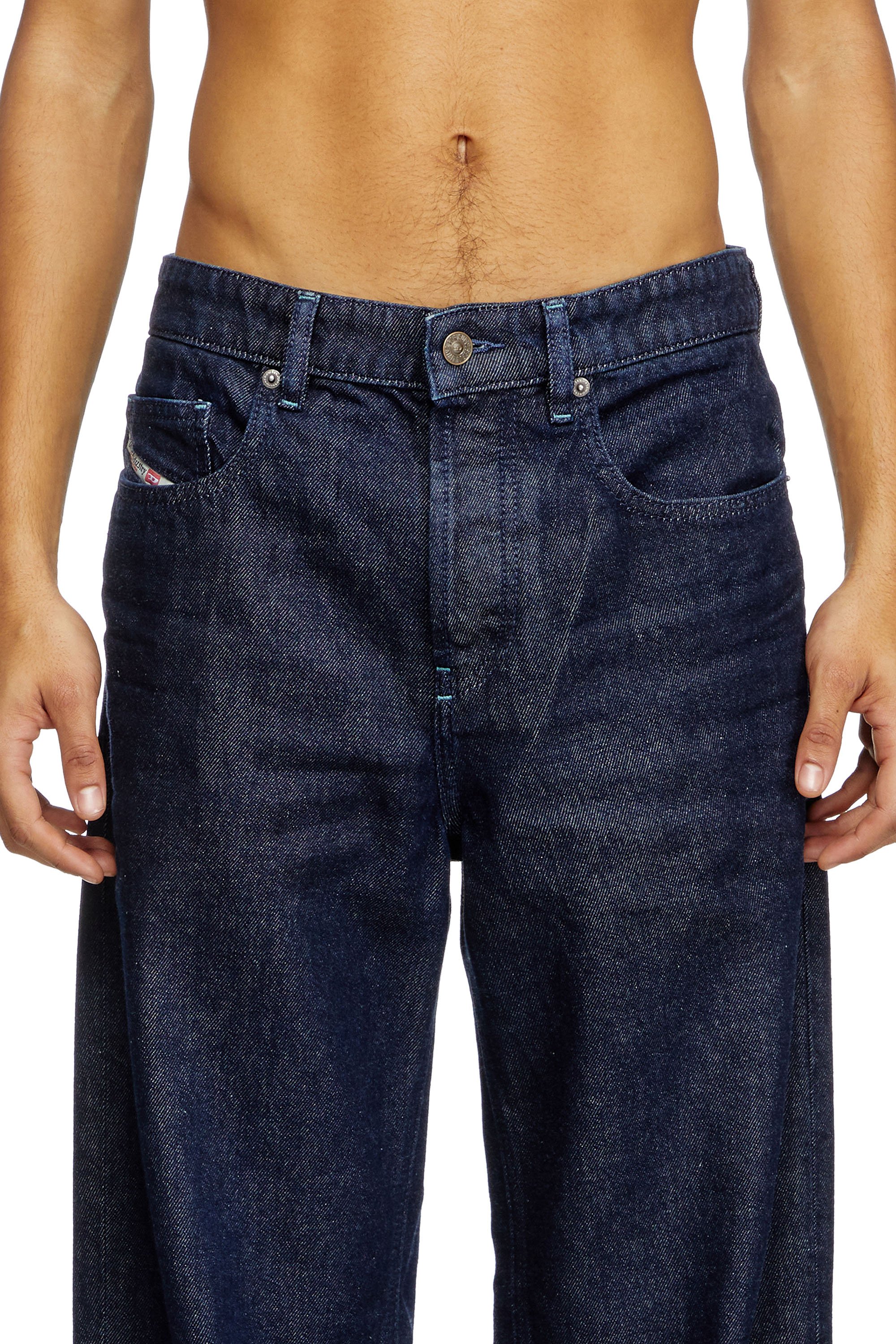 Diesel - Herren Relaxed Jeans 2001 D-Macro 0GRDV, Dunkelblau - 4