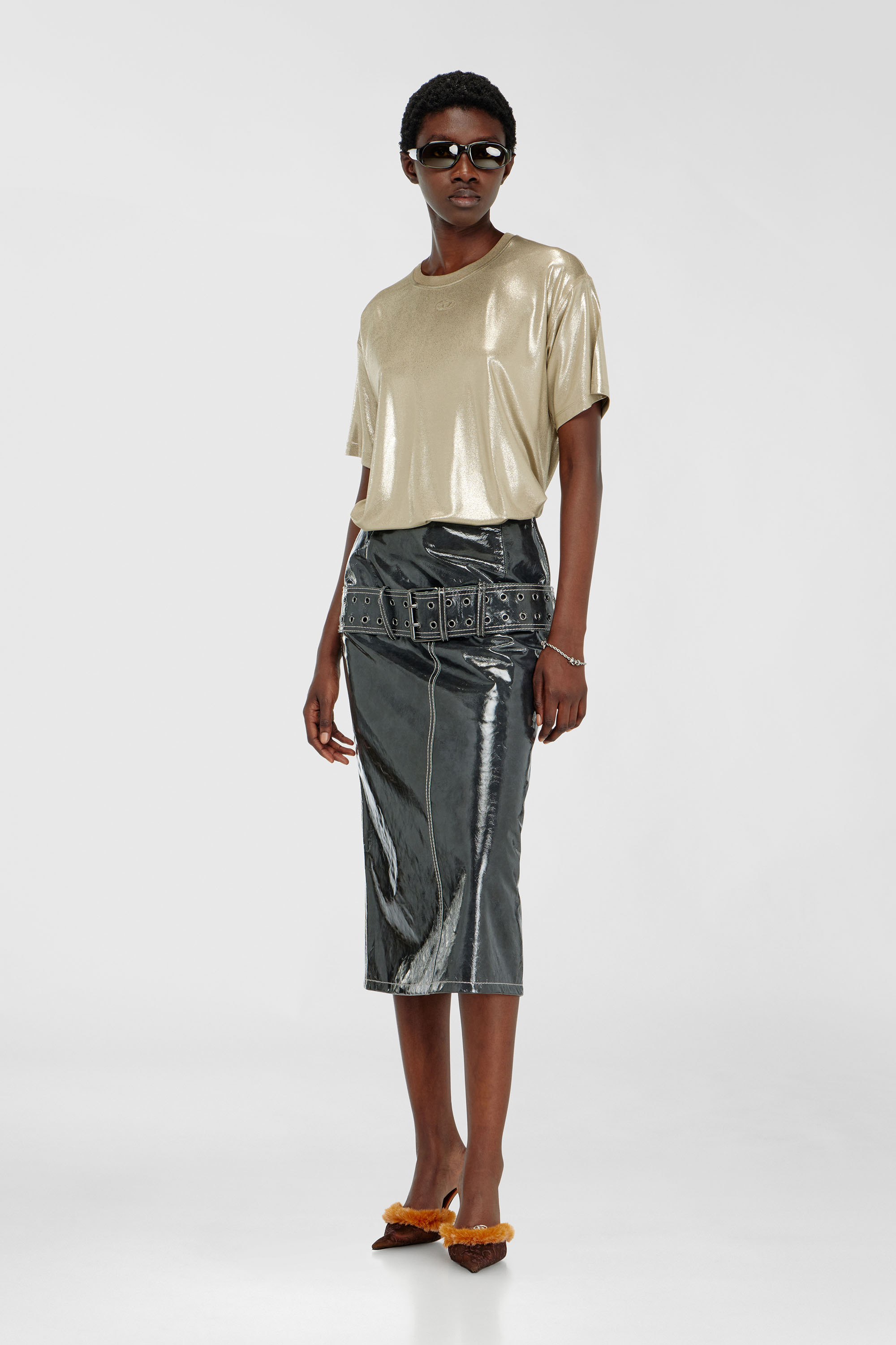 Diesel - T-NORMY-AA2, Damen Jersey-T-Shirt mit Metallic-Finish in Gold - 1